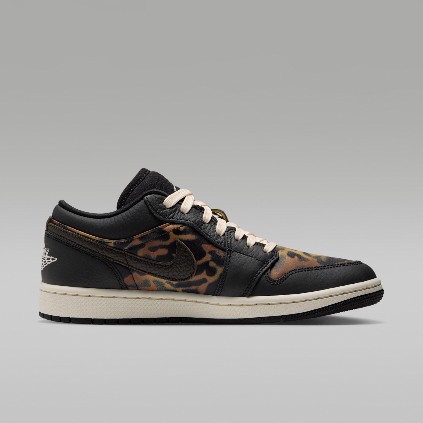 Air Jordan 1 Low SE - Μαύρο/Velvet Brown/Chalk - 3