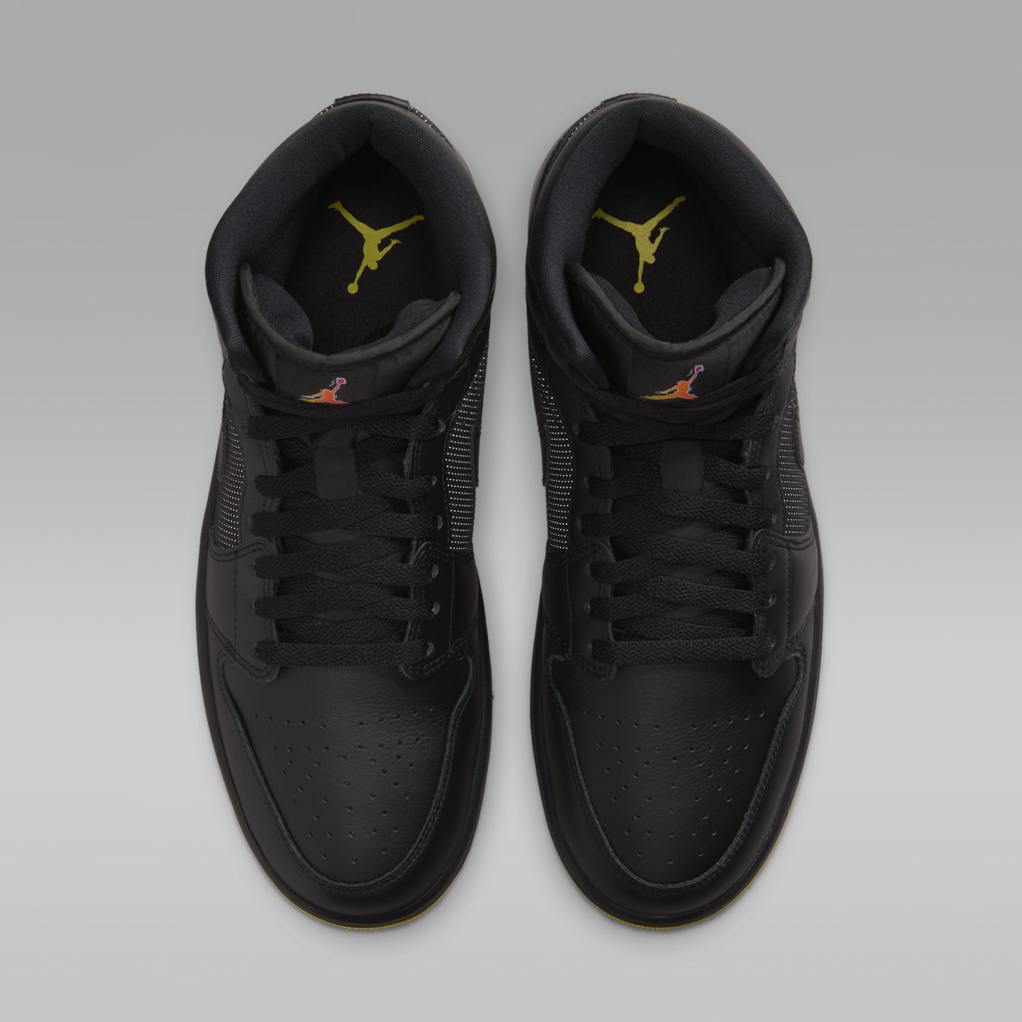Air Jordan 1 Mid SE - Μαύρο/Opti Yellow/Silver - 4