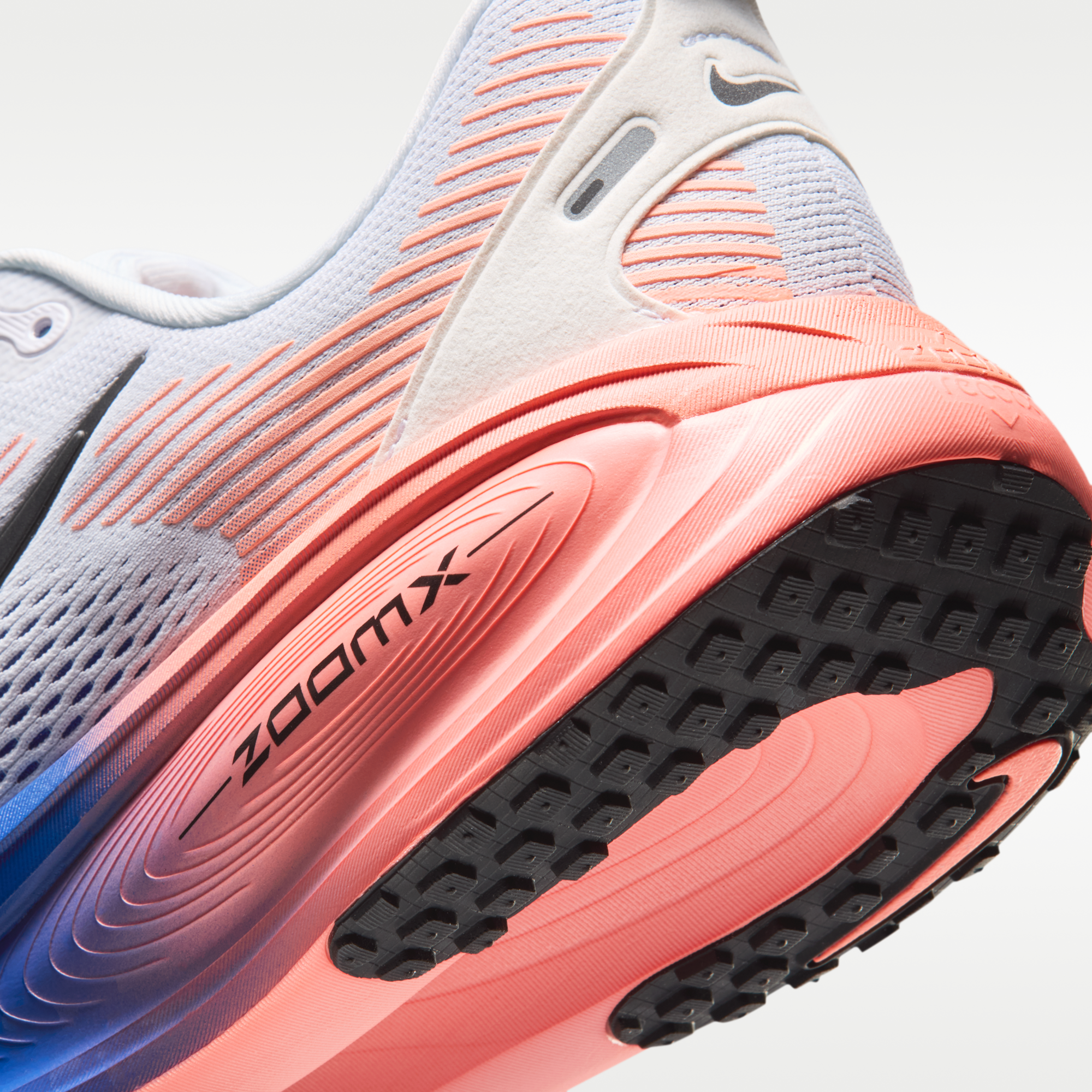 Nike Vomero 18 - Λευκό/Racer Blue/Atomic Pink/Μαύρο - 8