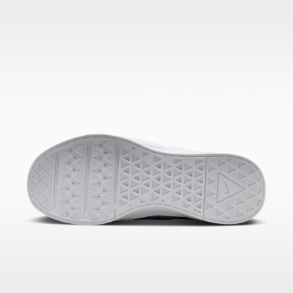Nike MC Trainer 4 - Wolf Grey/Iron Grey/Λευκό/University Red - 2