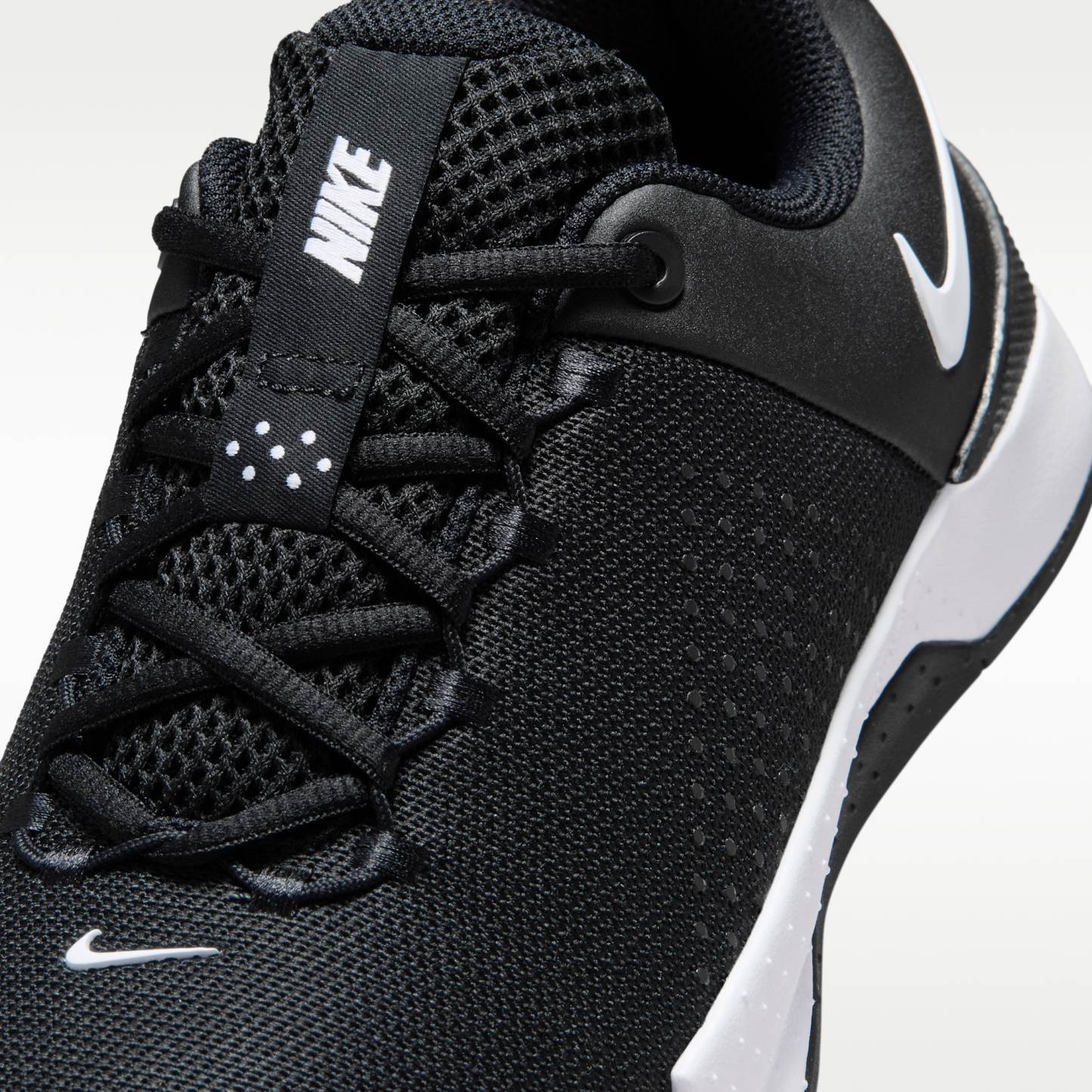 Nike MC Trainer 4 - Μαύρο/Λευκό - 7