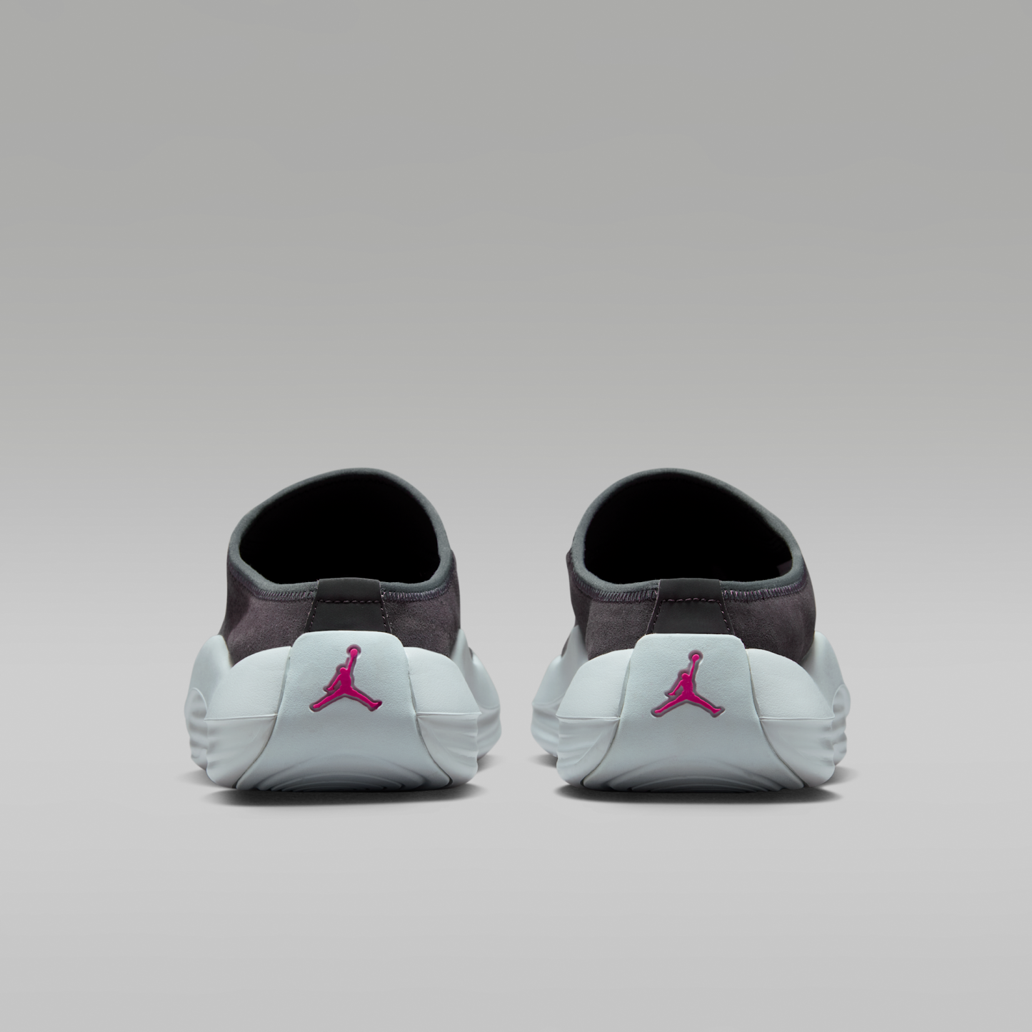 Jordan Future - Anthracite/Off White/Fire Pink - 6