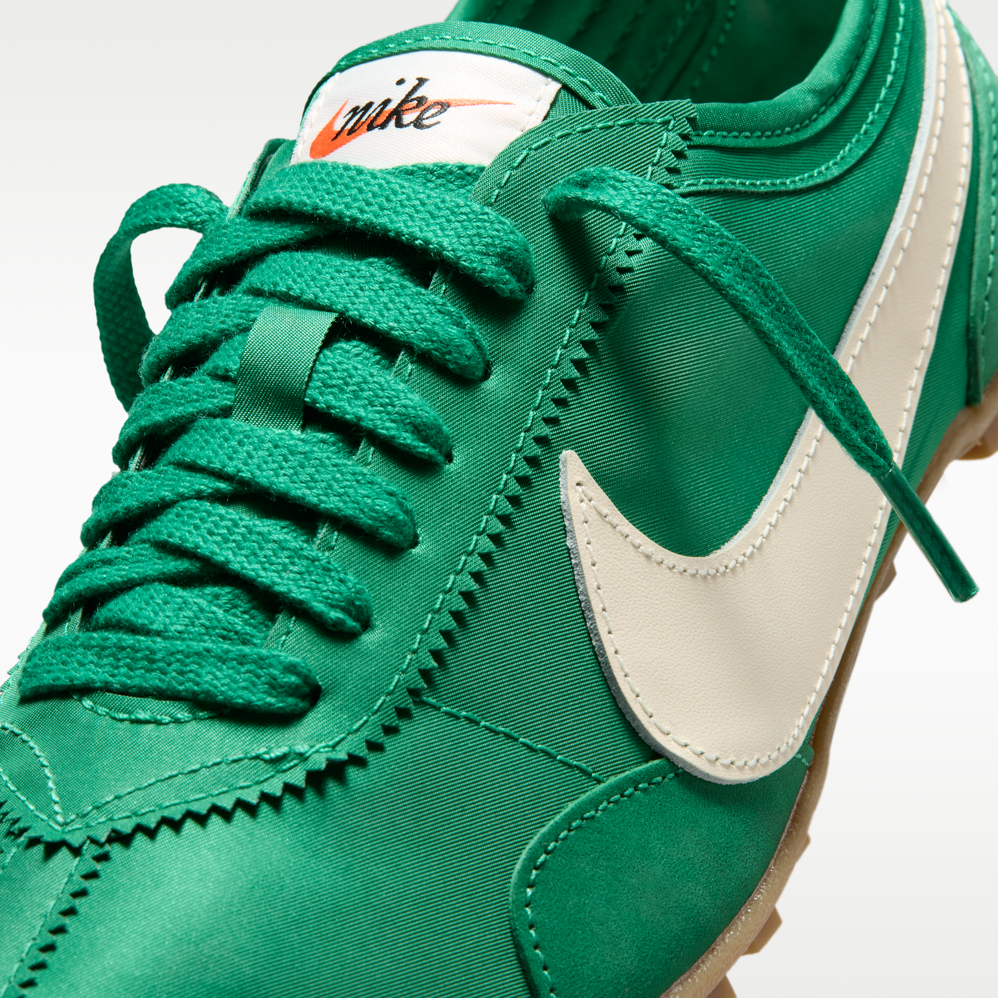 Nike Moon Shoe - Malachite/Gum Light Brown/Soft Pearl - 7