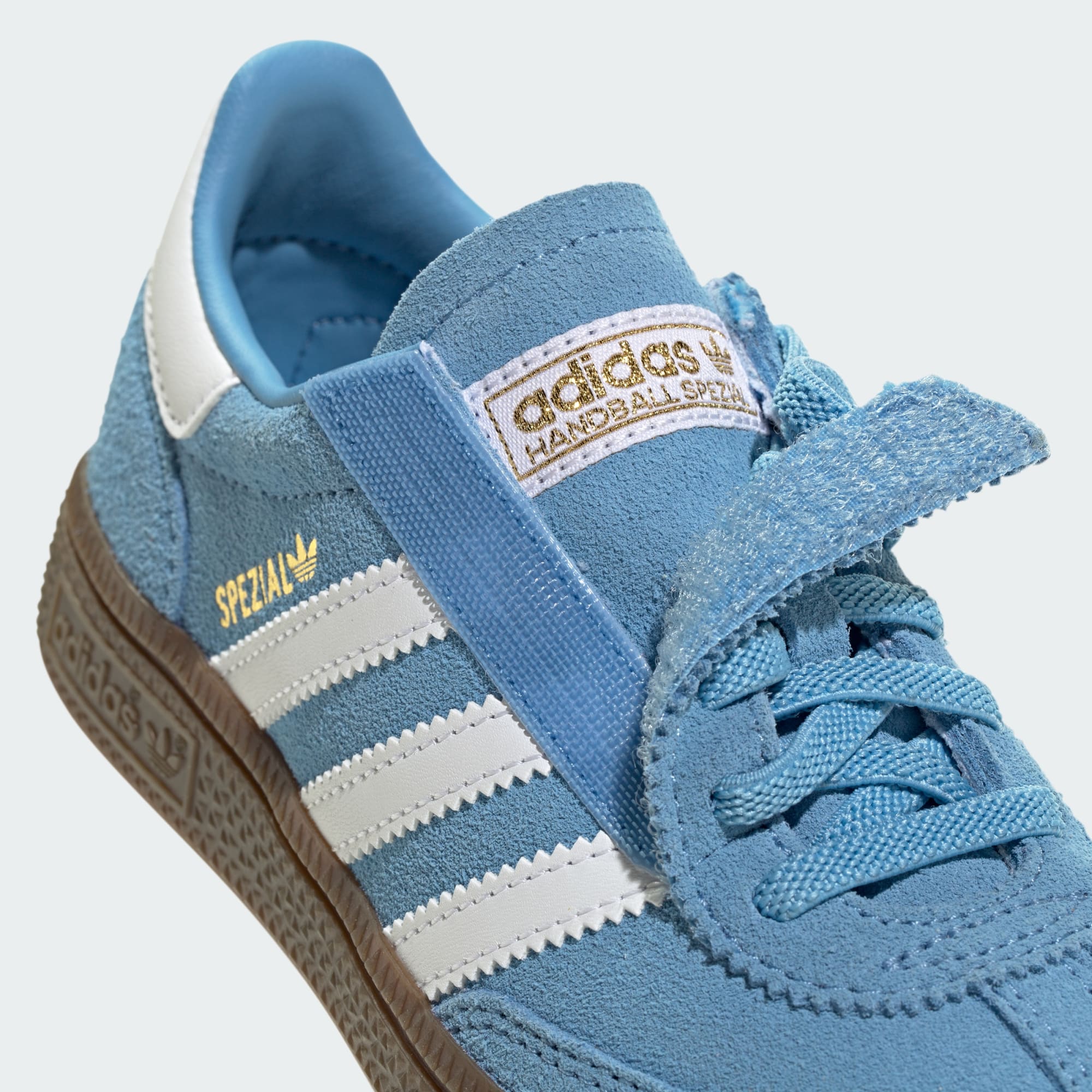 Handball Spezial Παιδικό Παπούτσι, Komfortverschluss, elastische Schnürsenkel – Light Blue / Cloud White / Gum – JQ6381