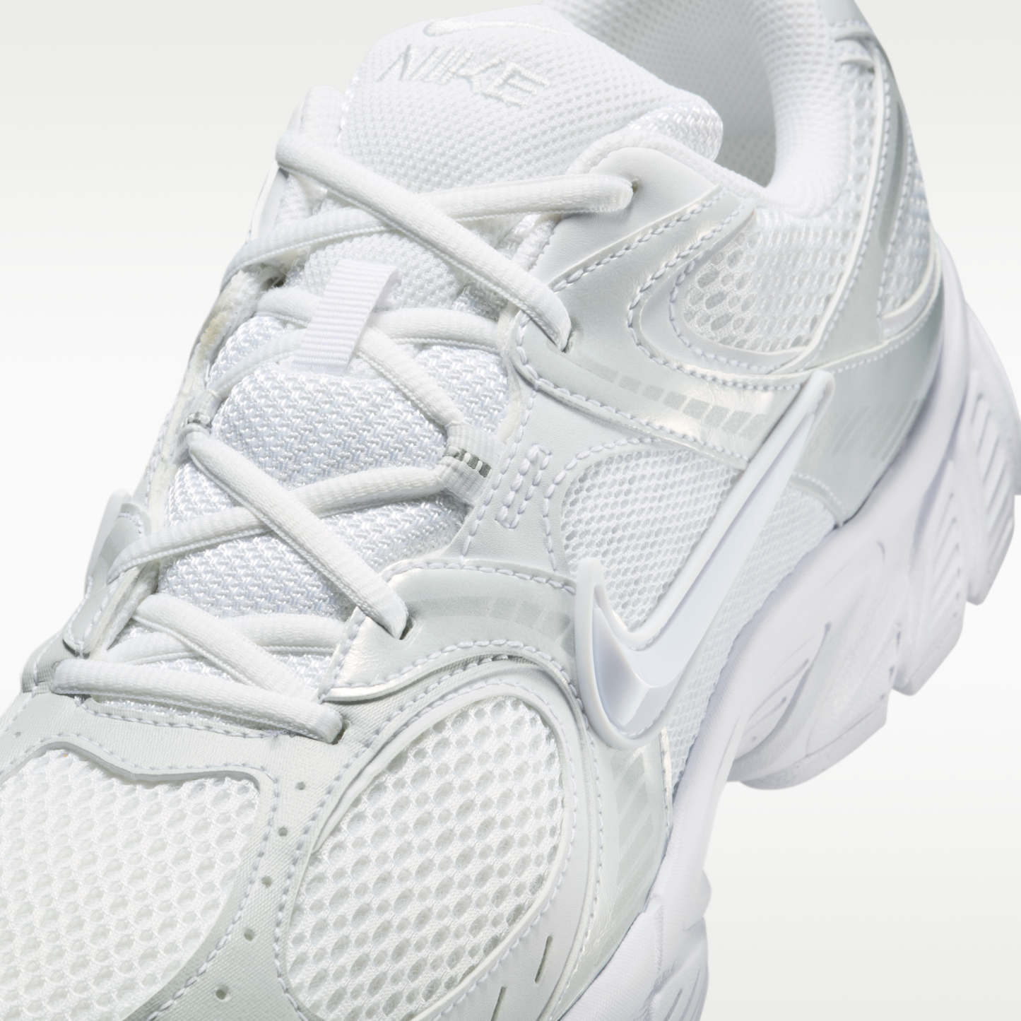 Nike V5 RNR - Λευκό/Μαύρο/Metallic Silver/Λευκό - 7