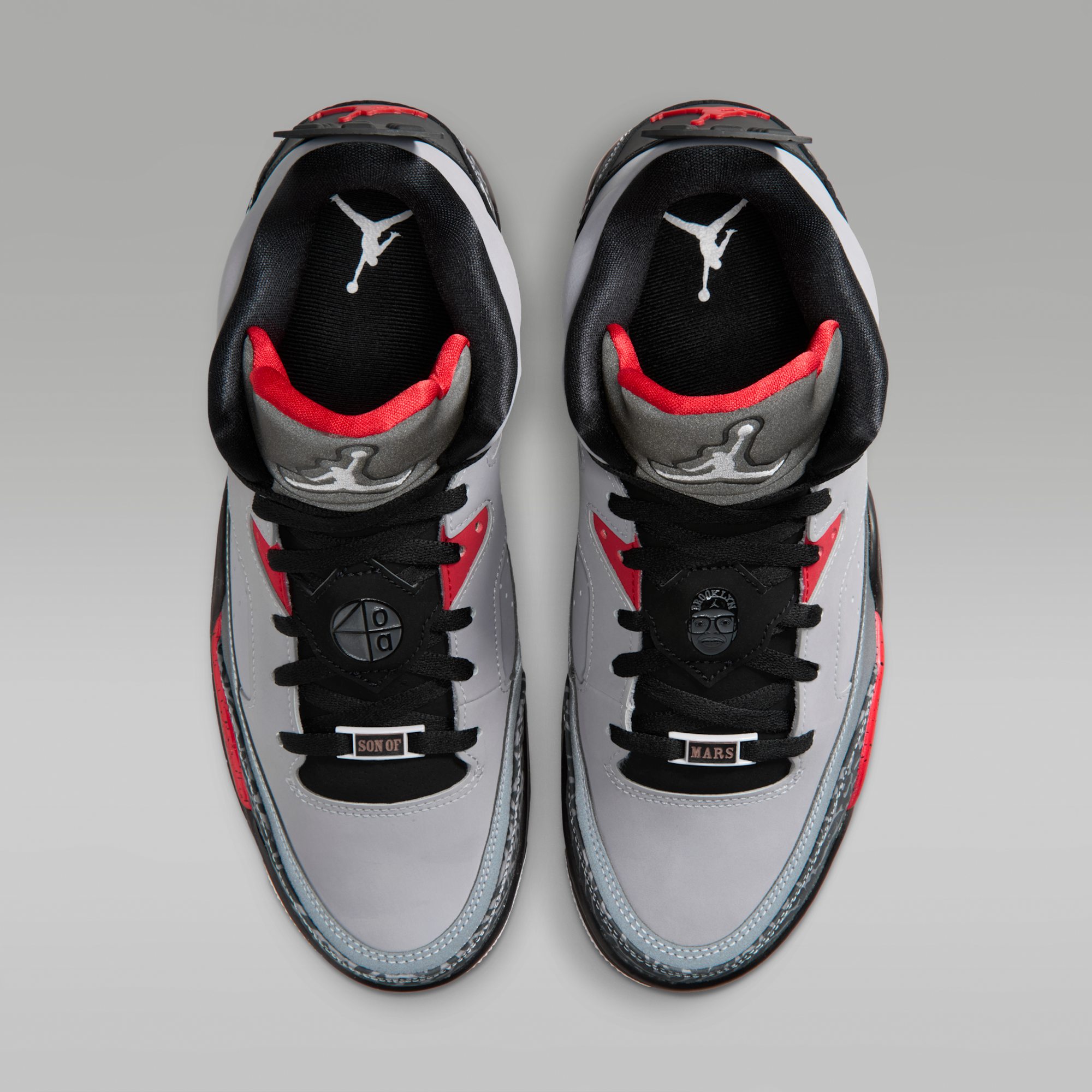 Jordan Son of Mars Low - Cement Grey/Μαύρο/Fire Red/Λευκό - 4