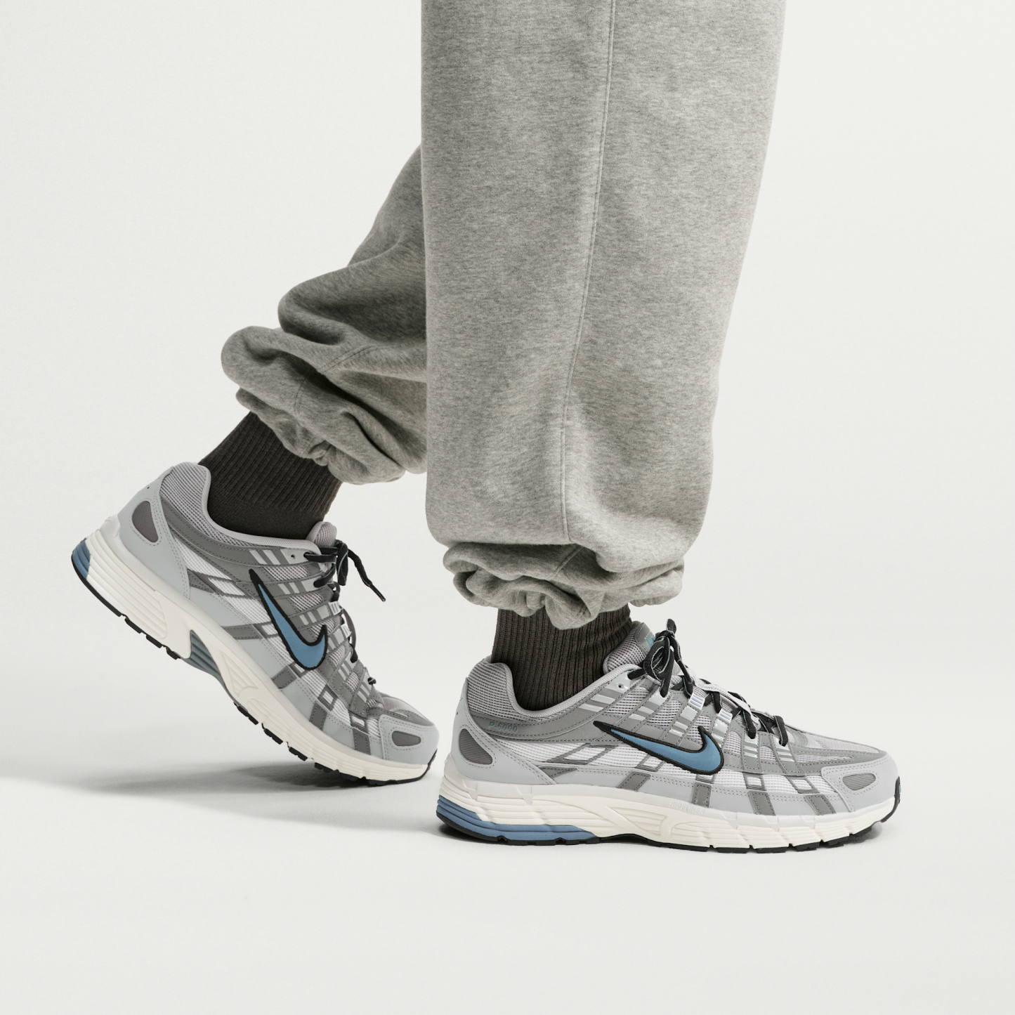 Nike P-6000 - Light Smoke Grey/Smoke Grey/Photon Dust/Blue Graphite - 9