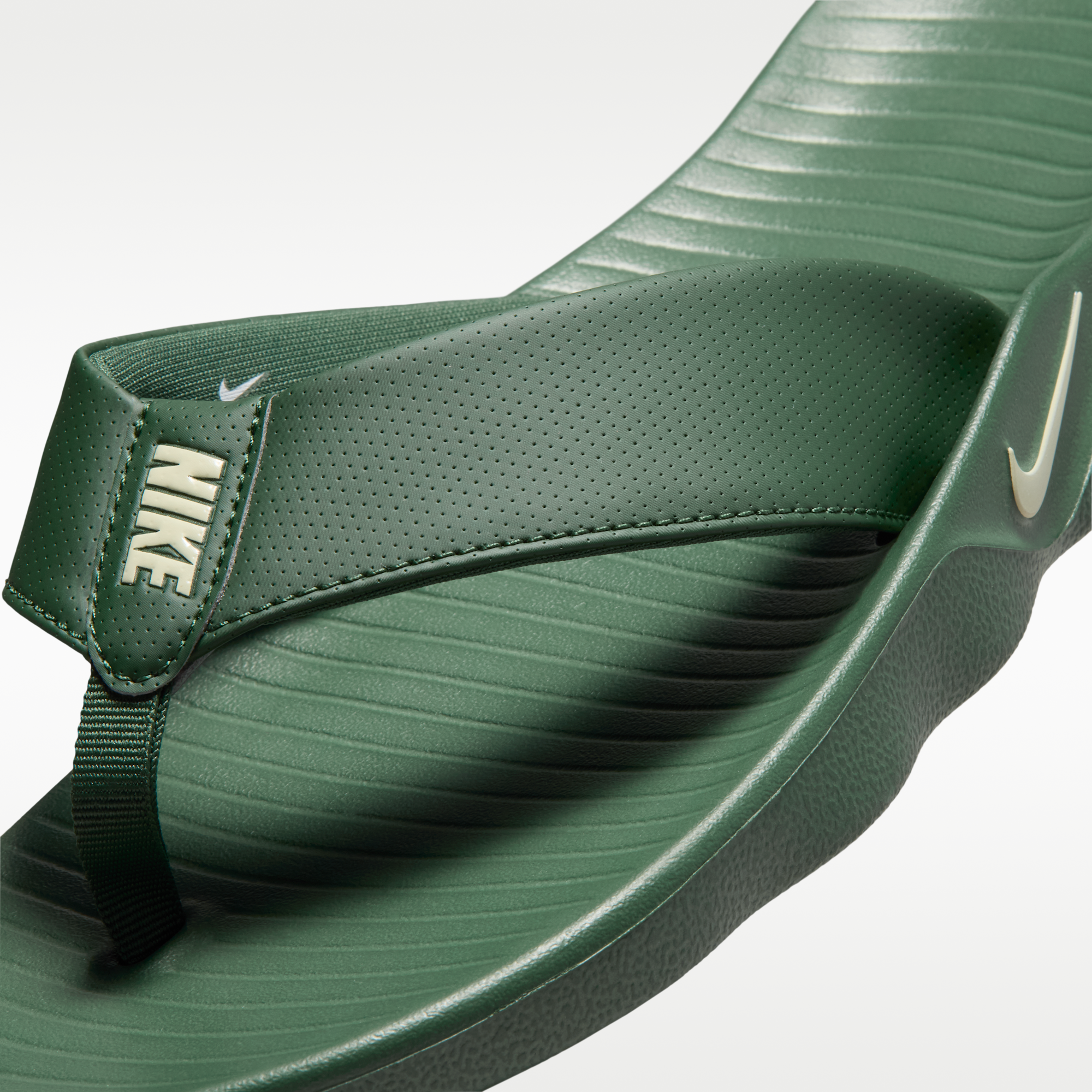Nike Marina - Fir/Light Khaki - 6