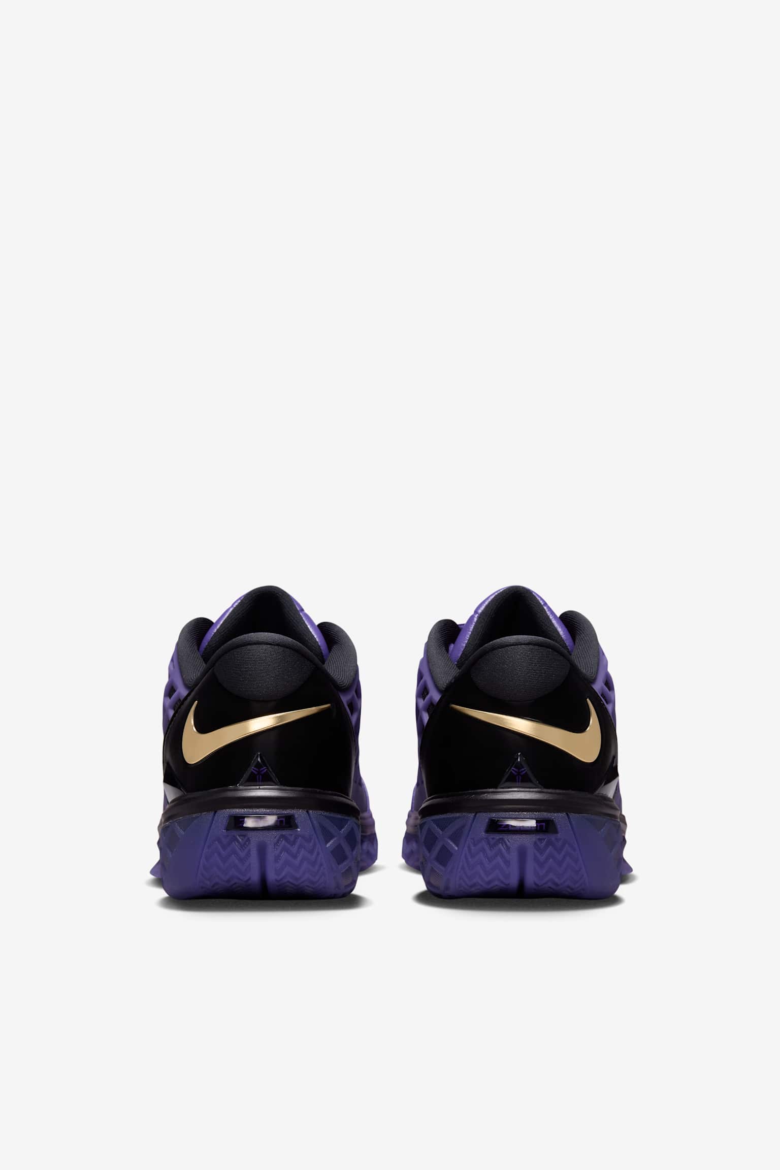 Kobe 3 Low Protro x Μπαρτσελόνα - Μαύρο/Electro Purple/Metallic Gold - 6