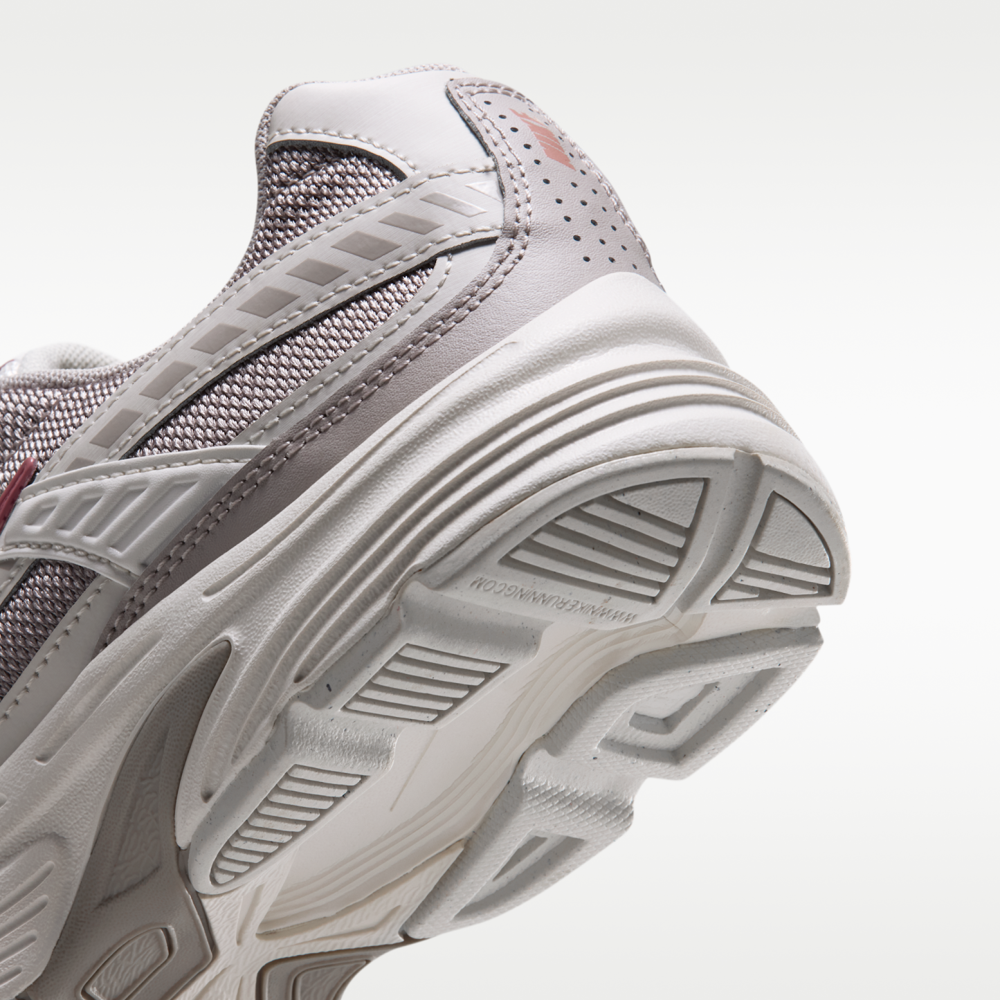 Nike Initiator - Phantom/Rust Pink/Moon Particle - 8