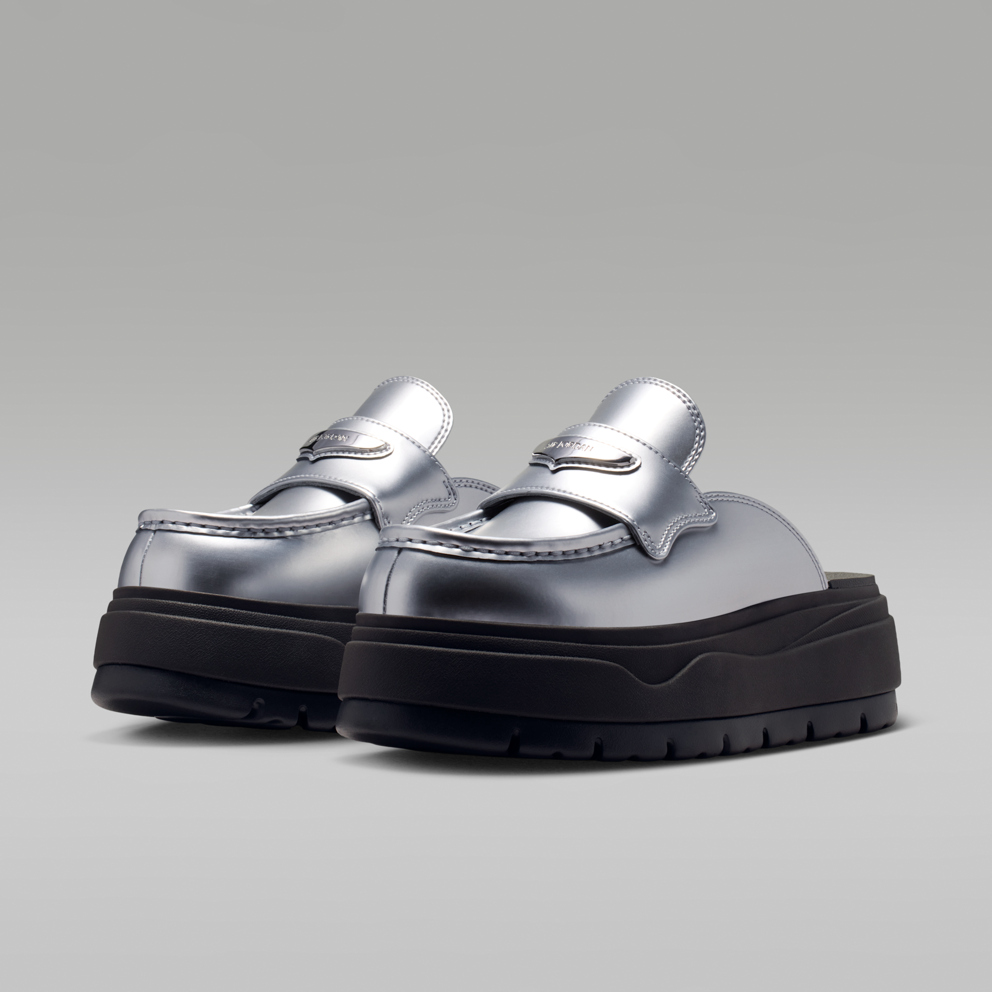 Air Jordan Mule SE - Metallic Silver/Shadow Brown/Wolf Grey/Metallic Silver - 5