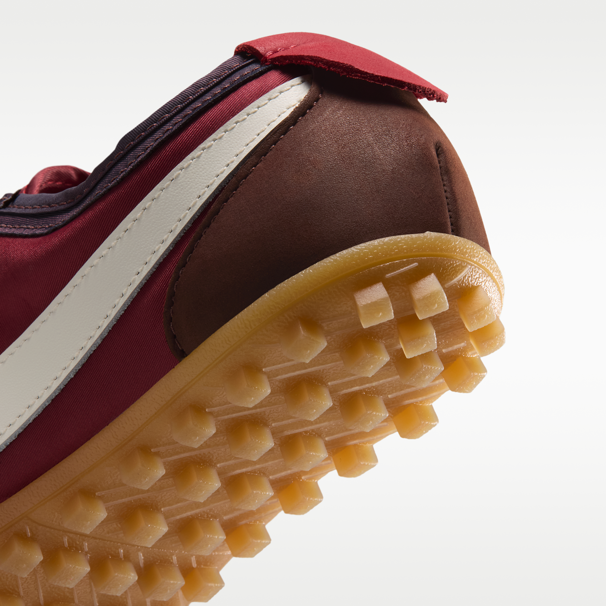 Nike Moon Shoe - Mystic Dates/Tough Red/Gum Light Brown/Sail - 8