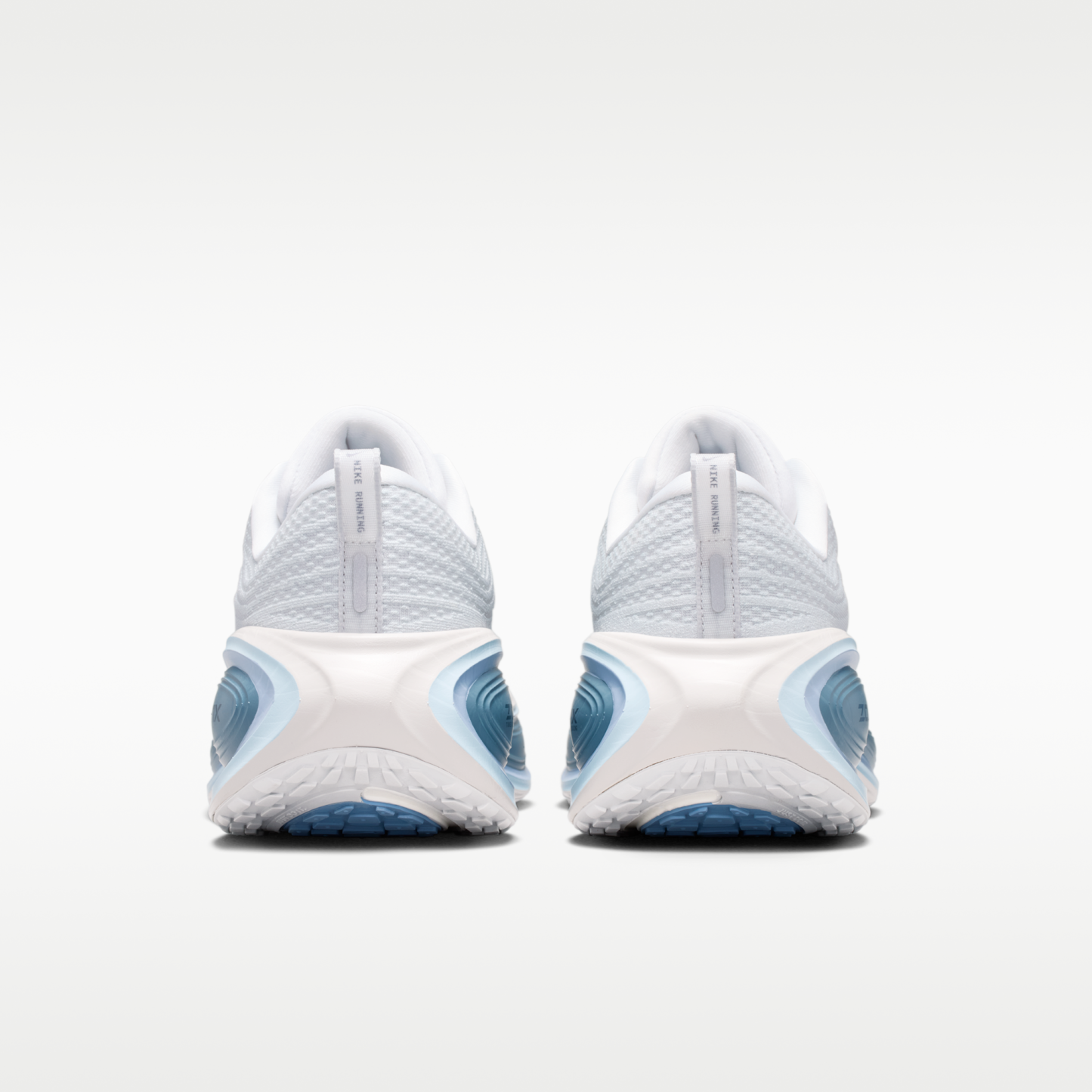 Nike Vomero Plus - Off White/Grey Fog/Thunderstorm/Obsidian - 6