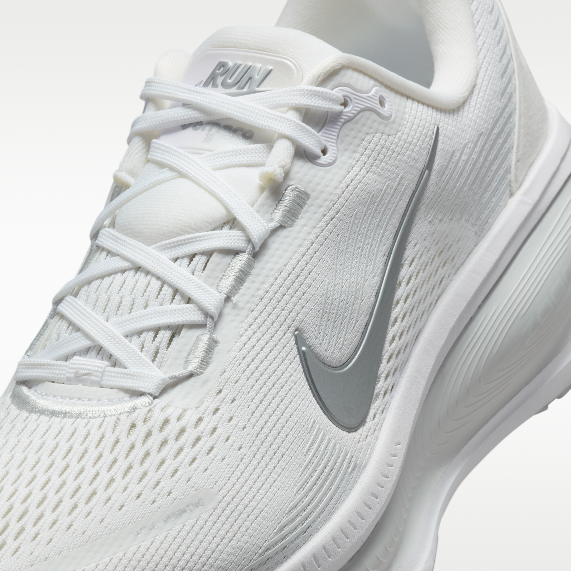 Nike Vomero 18 - Λευκό/Photon Dust/Summit White/Metallic Silver - 7