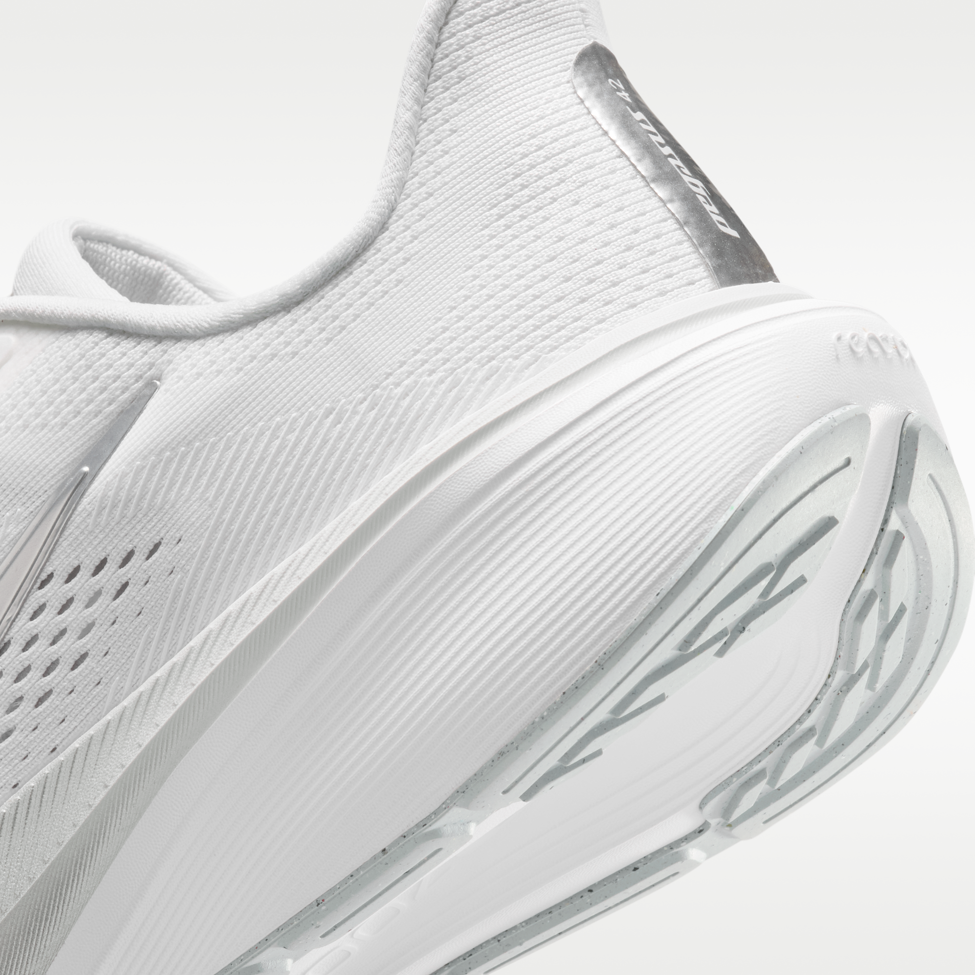 Nike Pegasus 42 - Λευκό/Wolf Grey/Cool Grey/Metallic Silver - 8