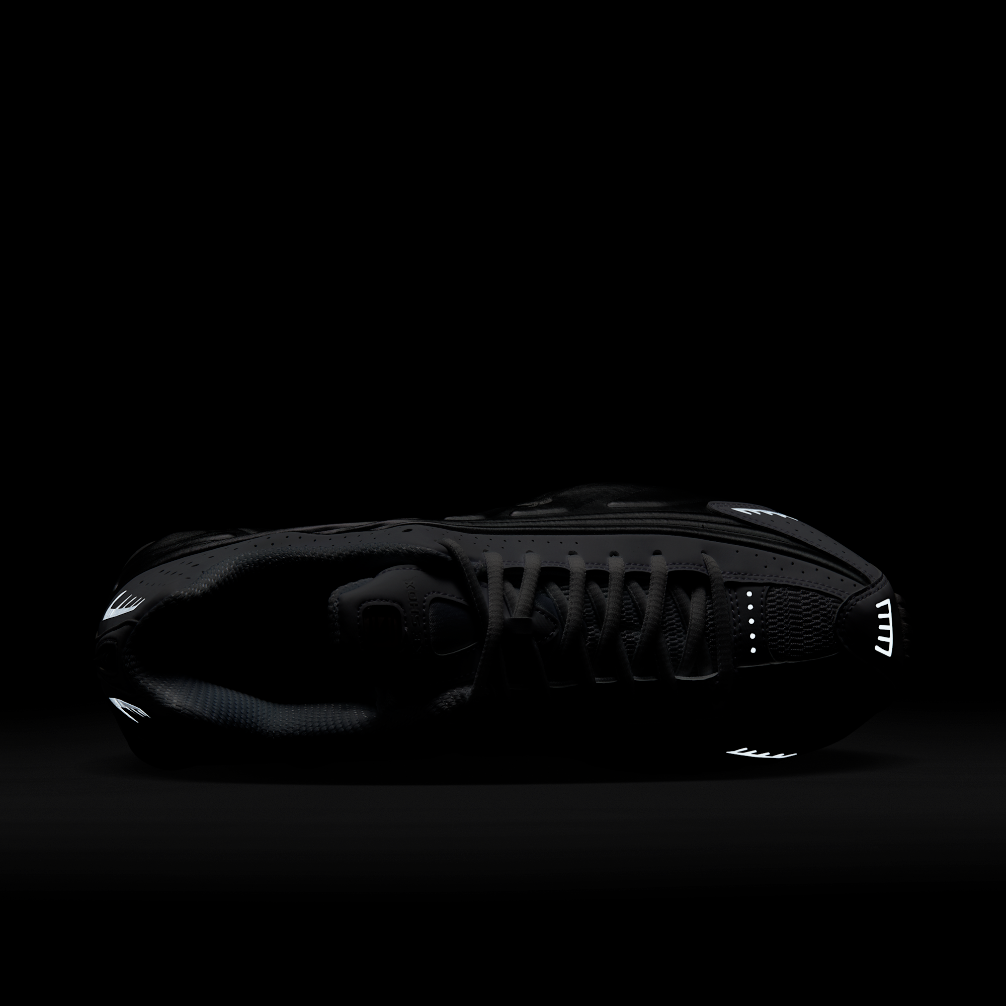 Nike Shox R4 - Λευκό/Λευκό/Bright Crimson/Metallic Silver - 9