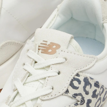 New Balance 327 Classics Γυναικεία Παπούτσια - SEA SALT / WS327PJ