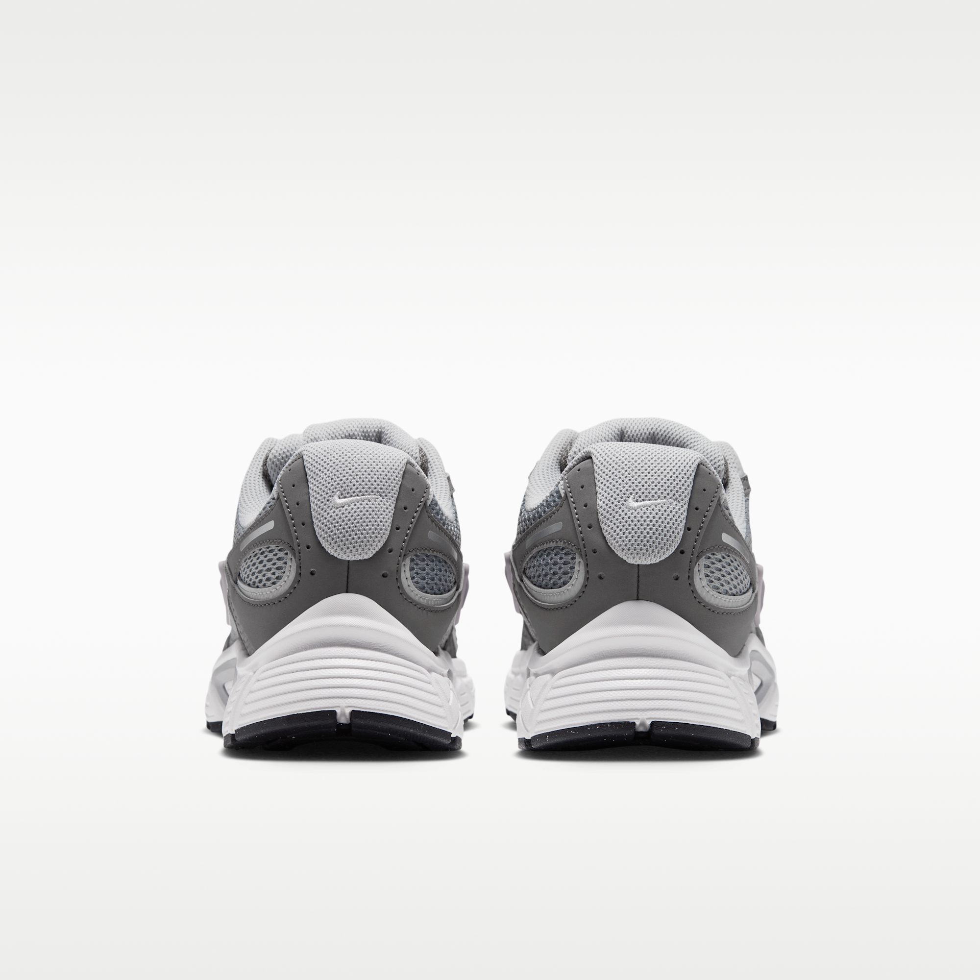 Nike V5 RNR - Particle Grey/Flat Pewter/Platinum Tint/Light Smoke Grey - 6