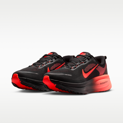 Nike Vomero 18 - Μαύρο/University Red/Anthracite/Bright Crimson - 5