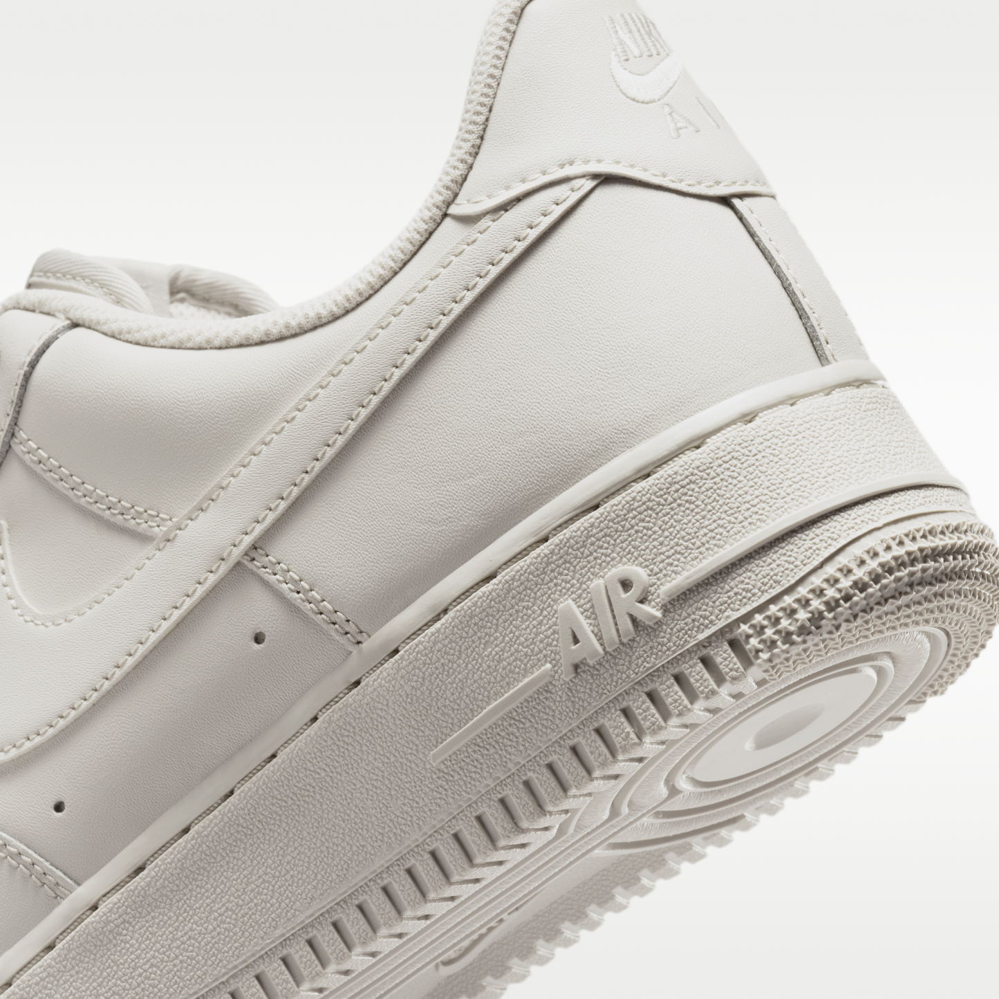 Nike Air Force 1 '07 - Light Bone/Metallic Silver/Light Bone - 8