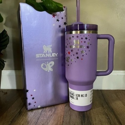 Stathtnley x Olithtvia Limited Edition Quencher H2.0 FlowState™ Tumbler | 40 OZ