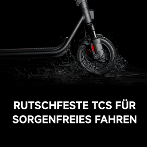 Il testo recita &laquo;RUTSCHFESTE TCS F&Uuml;R SORGENFREIES FAHREN&raquo;. Immagine pubblicitaria scura legata al settore automobilistico con un'illuminazione spettacolare.