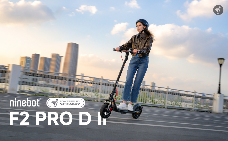 Il testo dice 'Image 5', 'ninebot', 'F2 PRO D II'. Serie di foto che mostrano uno scooter elettrico o un dispositivo di trasporto personale in ambienti urbani con lo skyline della citt&agrave;.