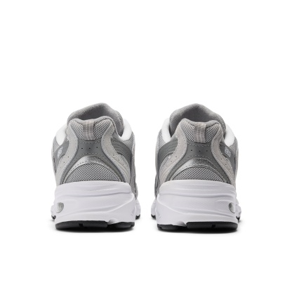 New Balance 530 Gris lluvia / Gris sombra / Plata metalizada MR530CK