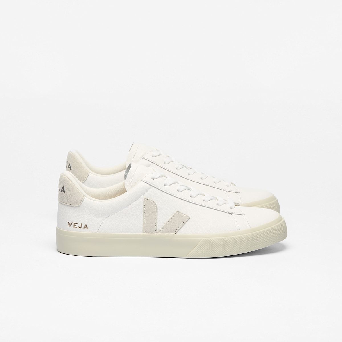 Veja Campo Leather