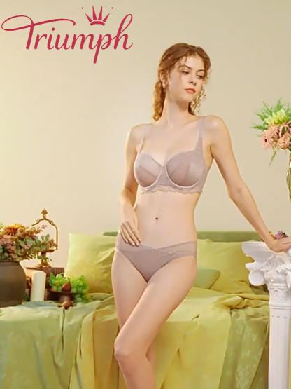 Triumph - (4 sztuki) 🌻30% zniżki - Nowe koronkowe biustonosze na rok 2025 – podnoszą i unoszą piersi, redukują tłuszcz w biuście