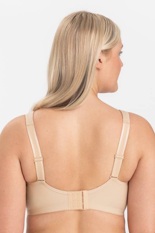 Triumph – 4 sztuki 🥇Biustonosz bez fiszbin, szeroki i wygodny