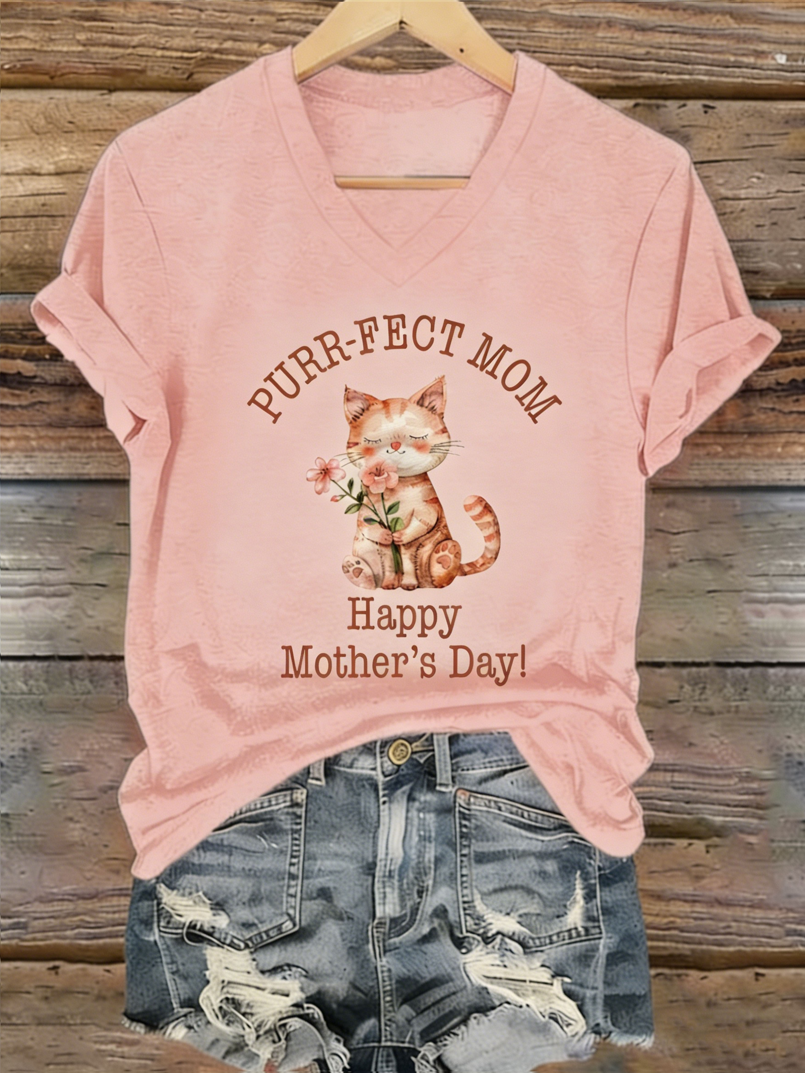 Purr-fect Mom Cute Cat Flower Mother's Day V-Neck Short Sleeve T-Shirt