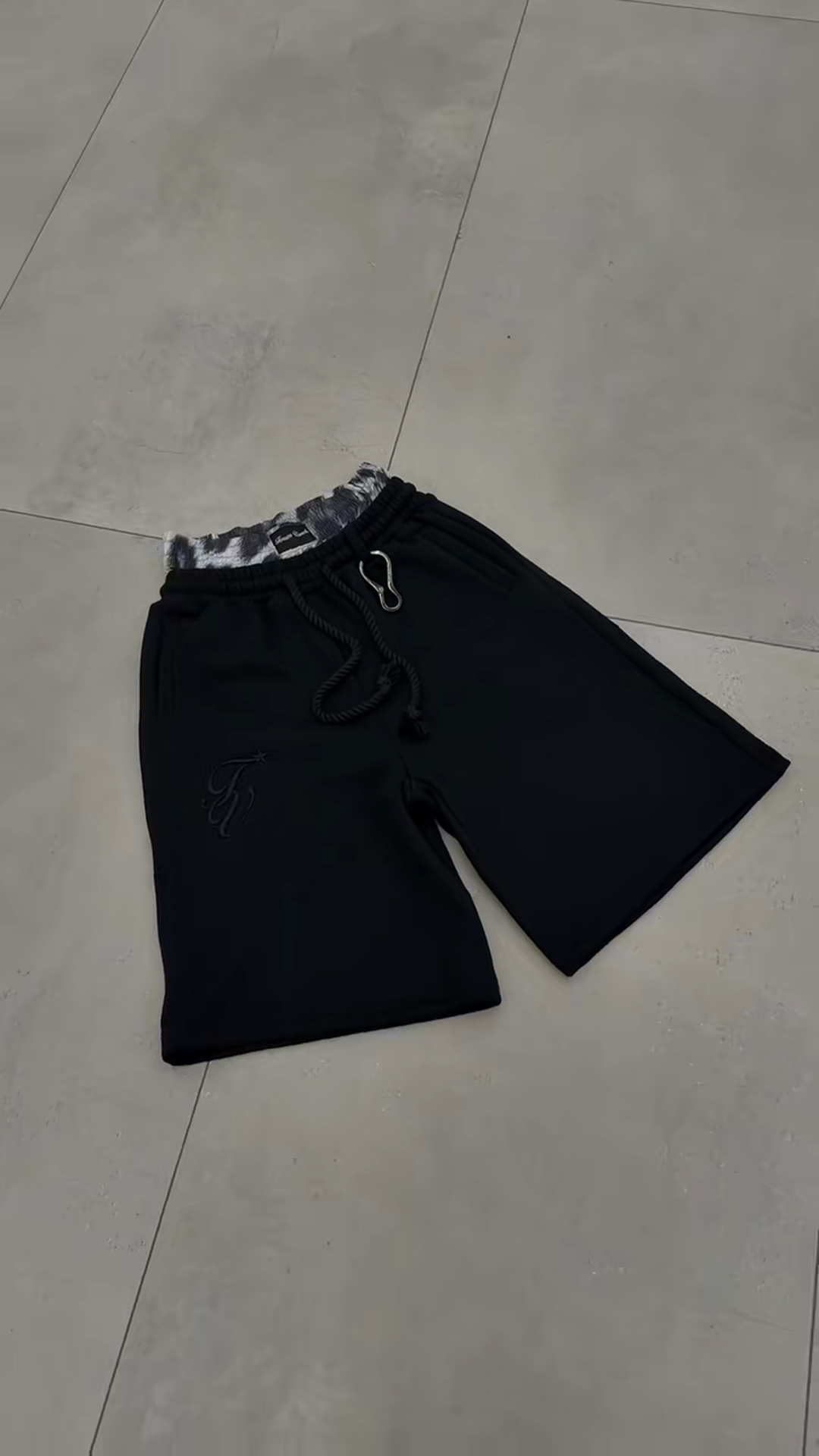 Double drawstring shorts