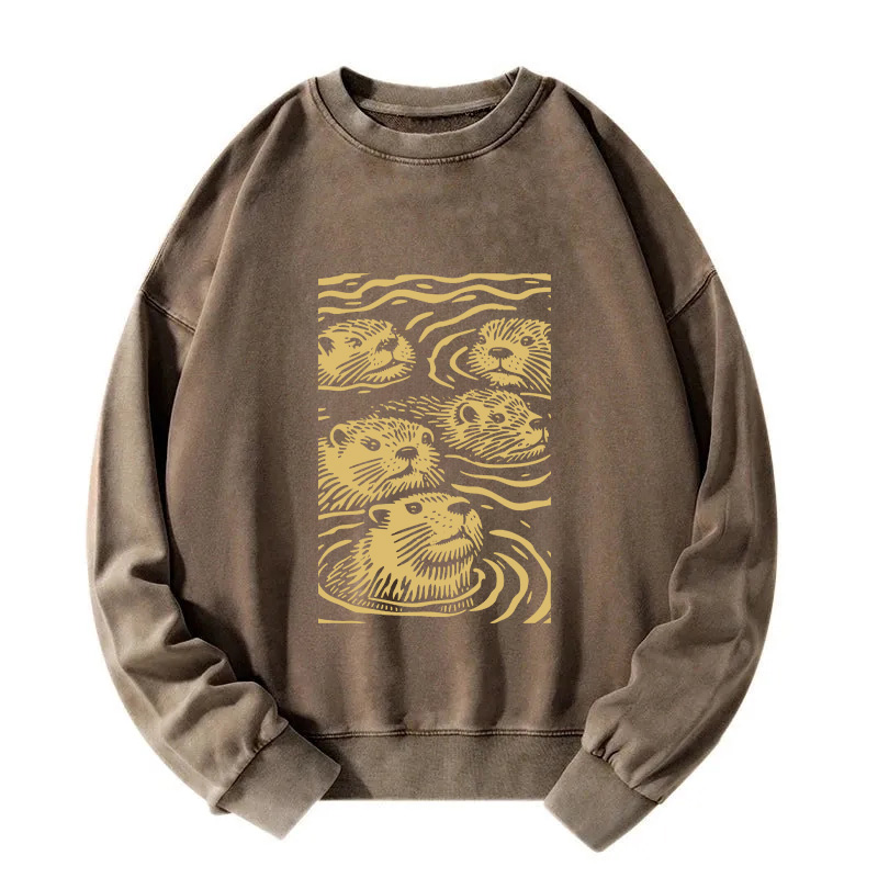 Woodcut Otter Washed Sweatshirt
