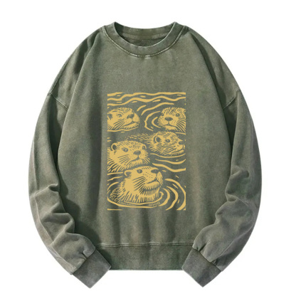 Woodcut Otter Washed Sweatshirt