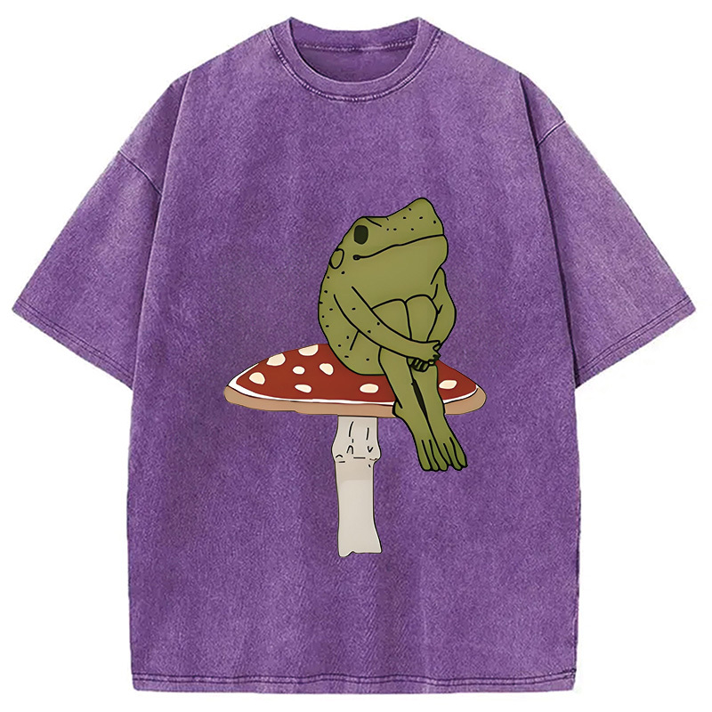 Frog on Mushroom Washed T-Shirt
