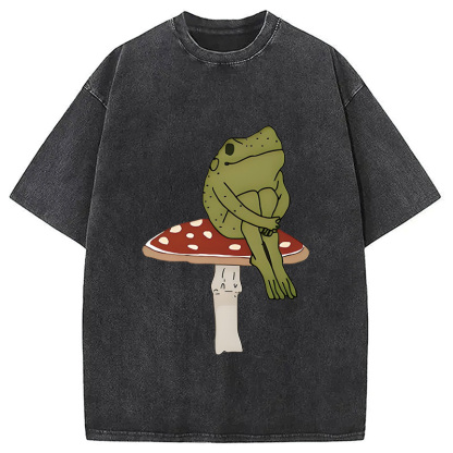 Frog on Mushroom Washed T-Shirt