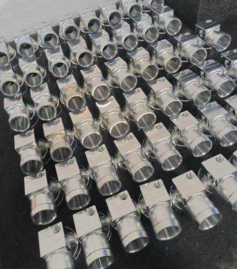 Precision Aluminum Prototype Fabrication & CNC Machining Services | Rapid Parts