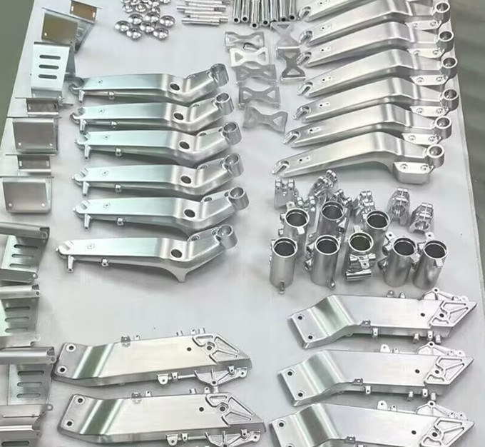 Long-tail	tight tolerance CNC machining stainless steel medical