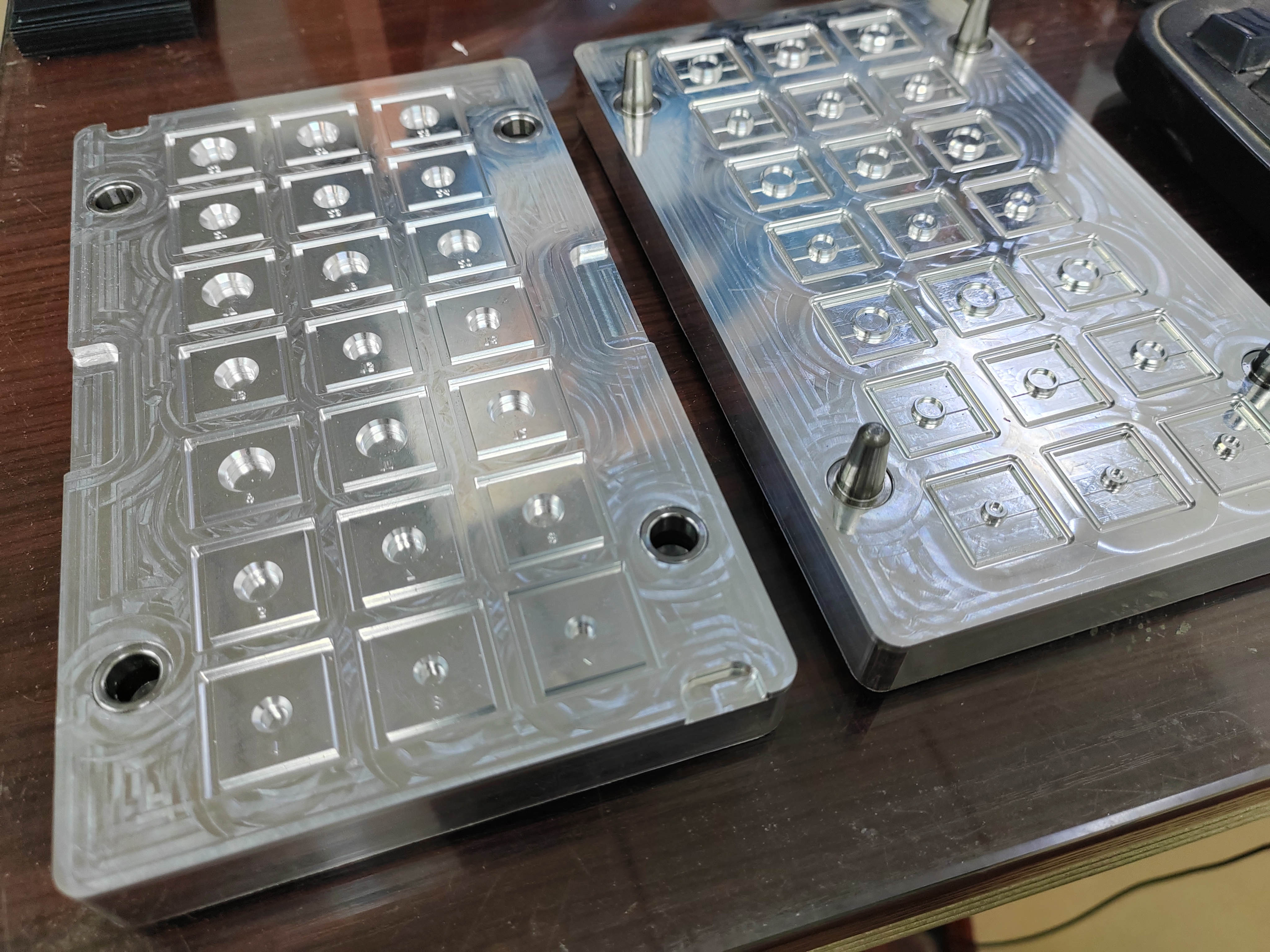 Custom Silicone Parts Manufacturer | Small-Batch Silicone Prototyping & Precision Molded Components