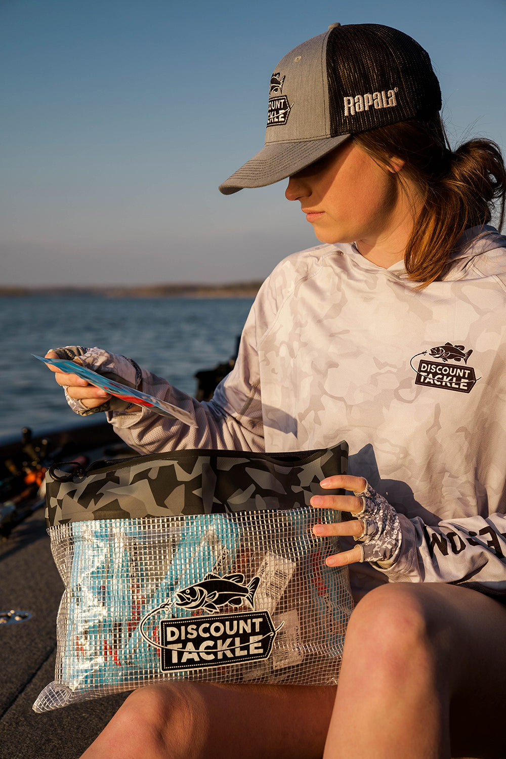 Discount Tackle Camo Mesh Tackle Bag