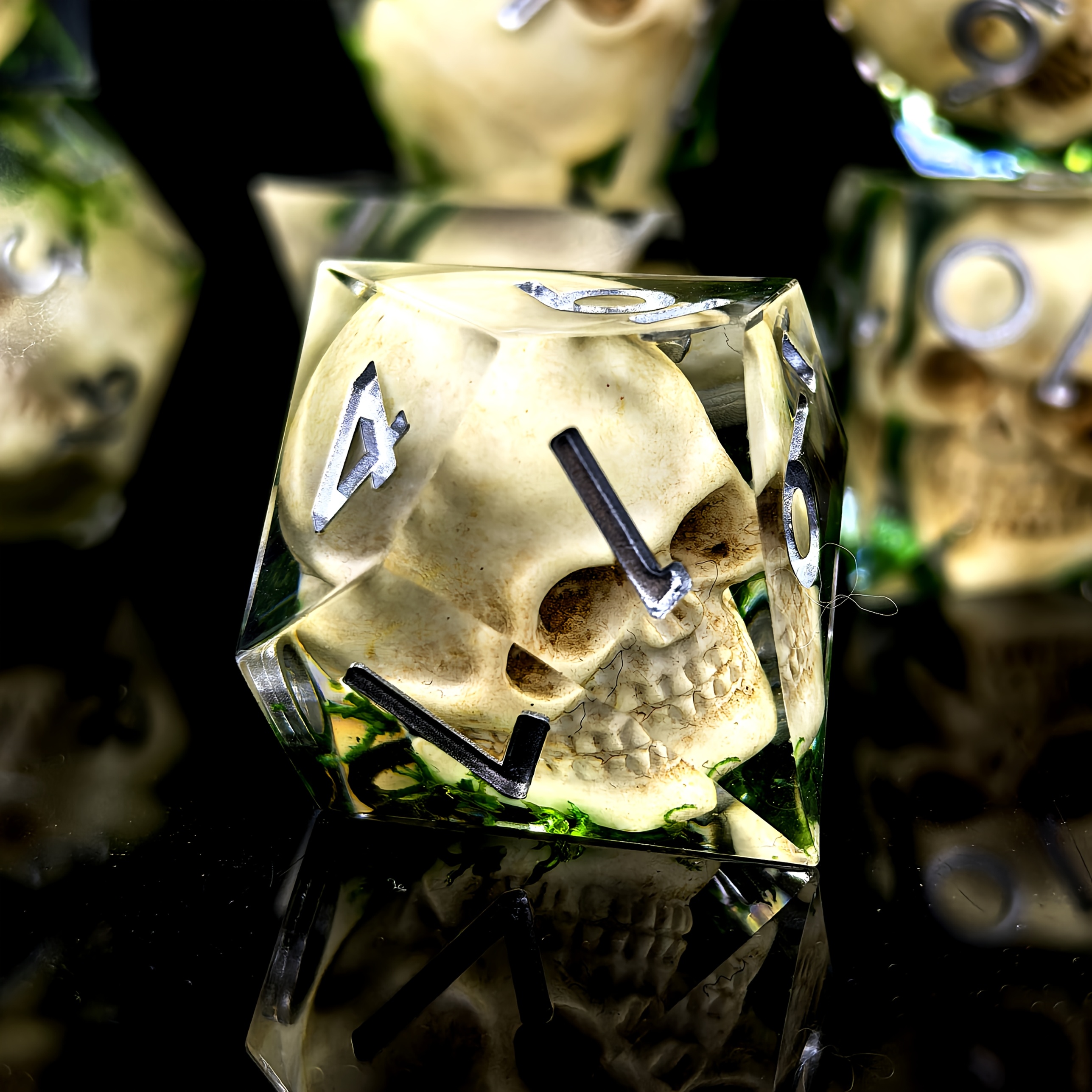 Dice set skull Sharp Edge