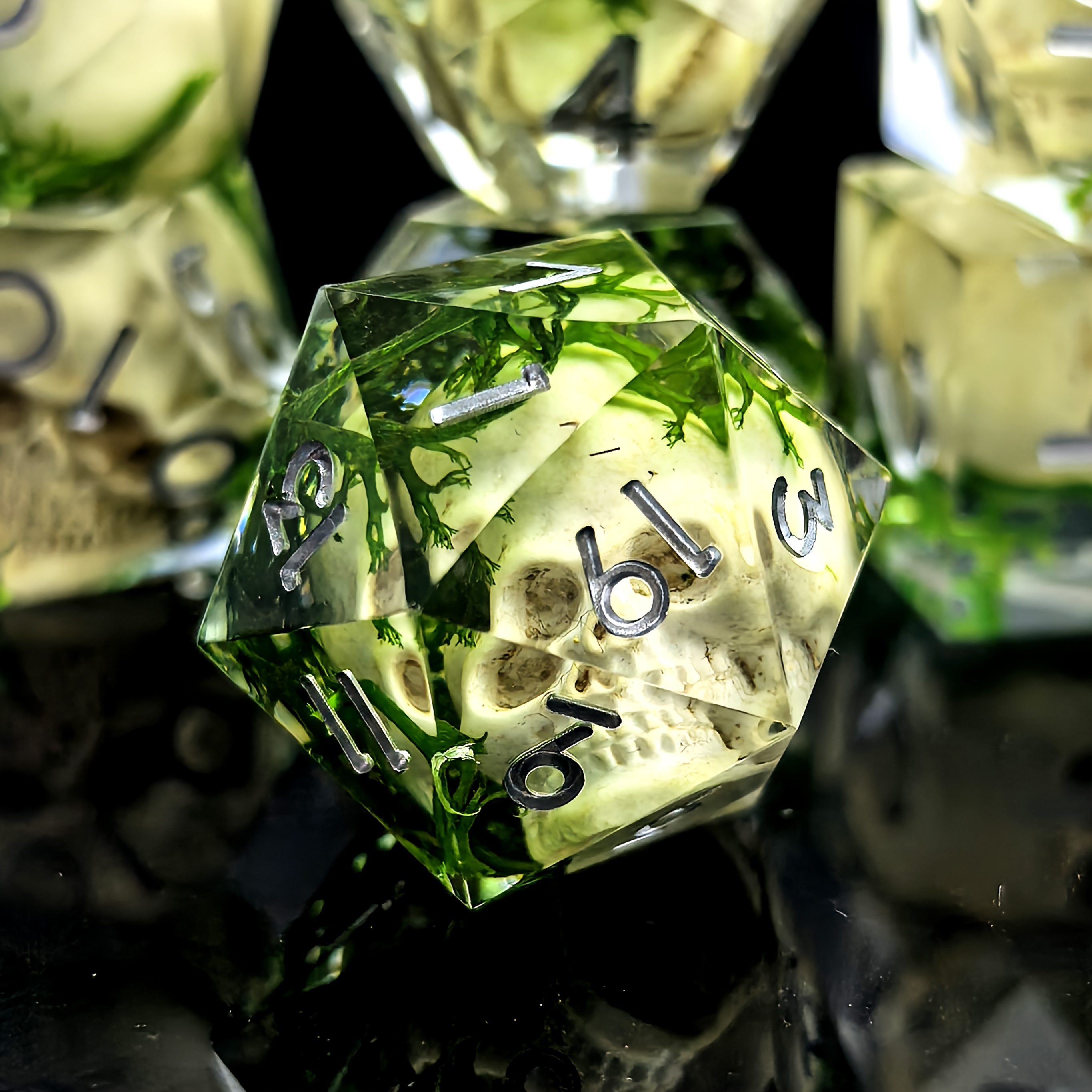 Dice set skull Sharp Edge