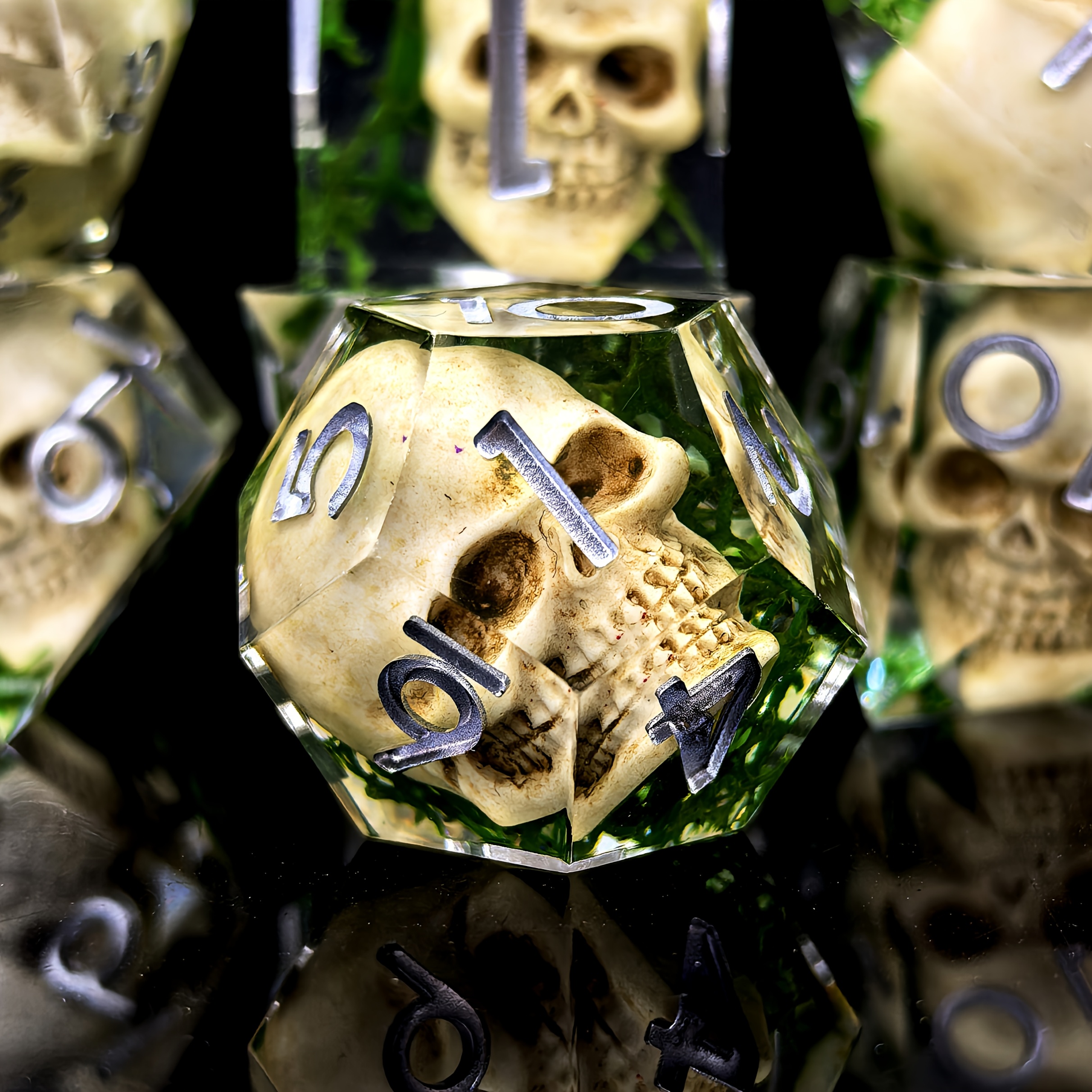 Dice set skull Sharp Edge