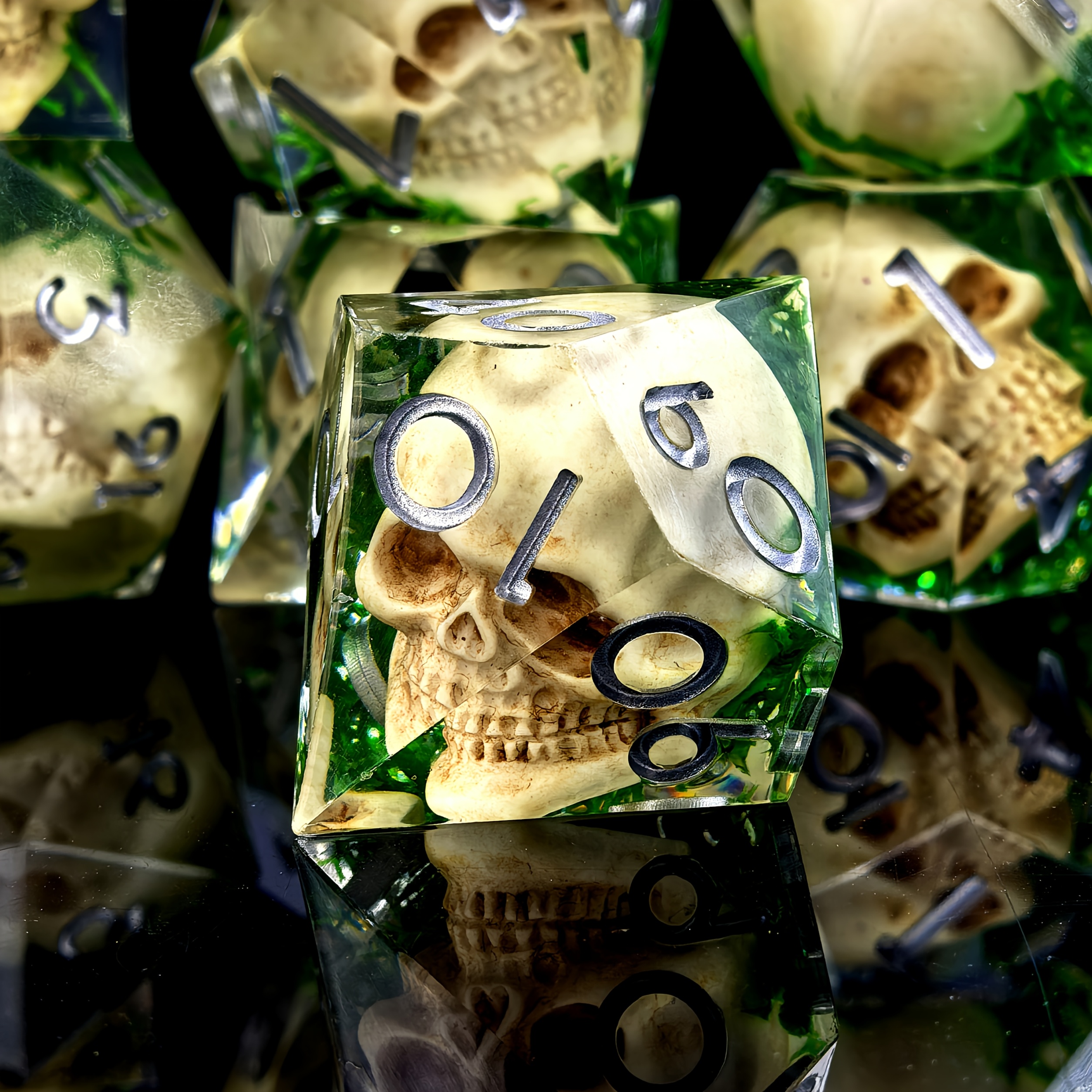 Dice set skull Sharp Edge