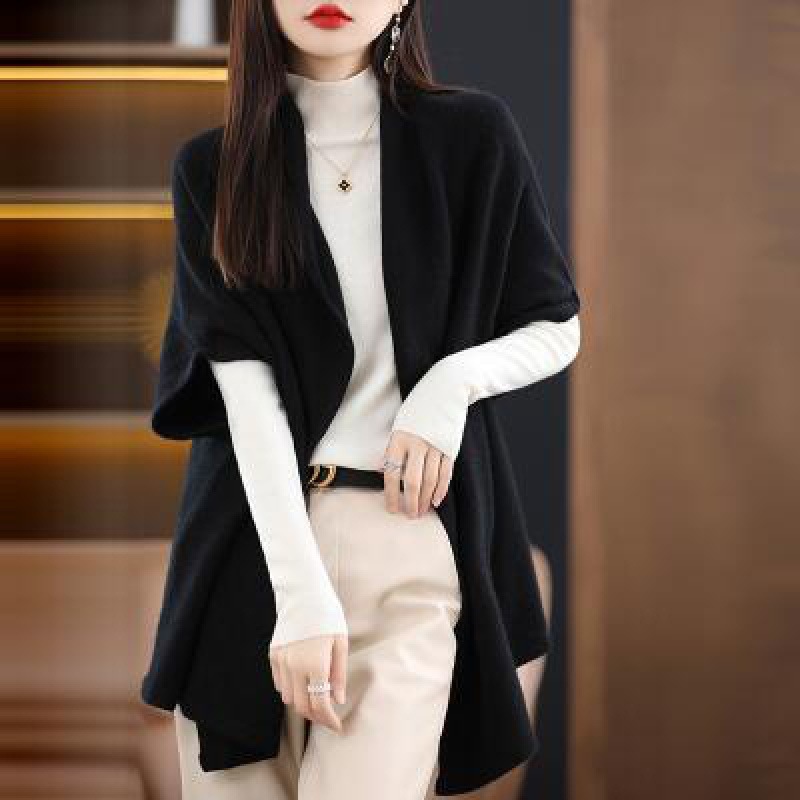 【Pure Wool Shawl Coat】The shawl-style design doubles the warmth and makes you look thinner