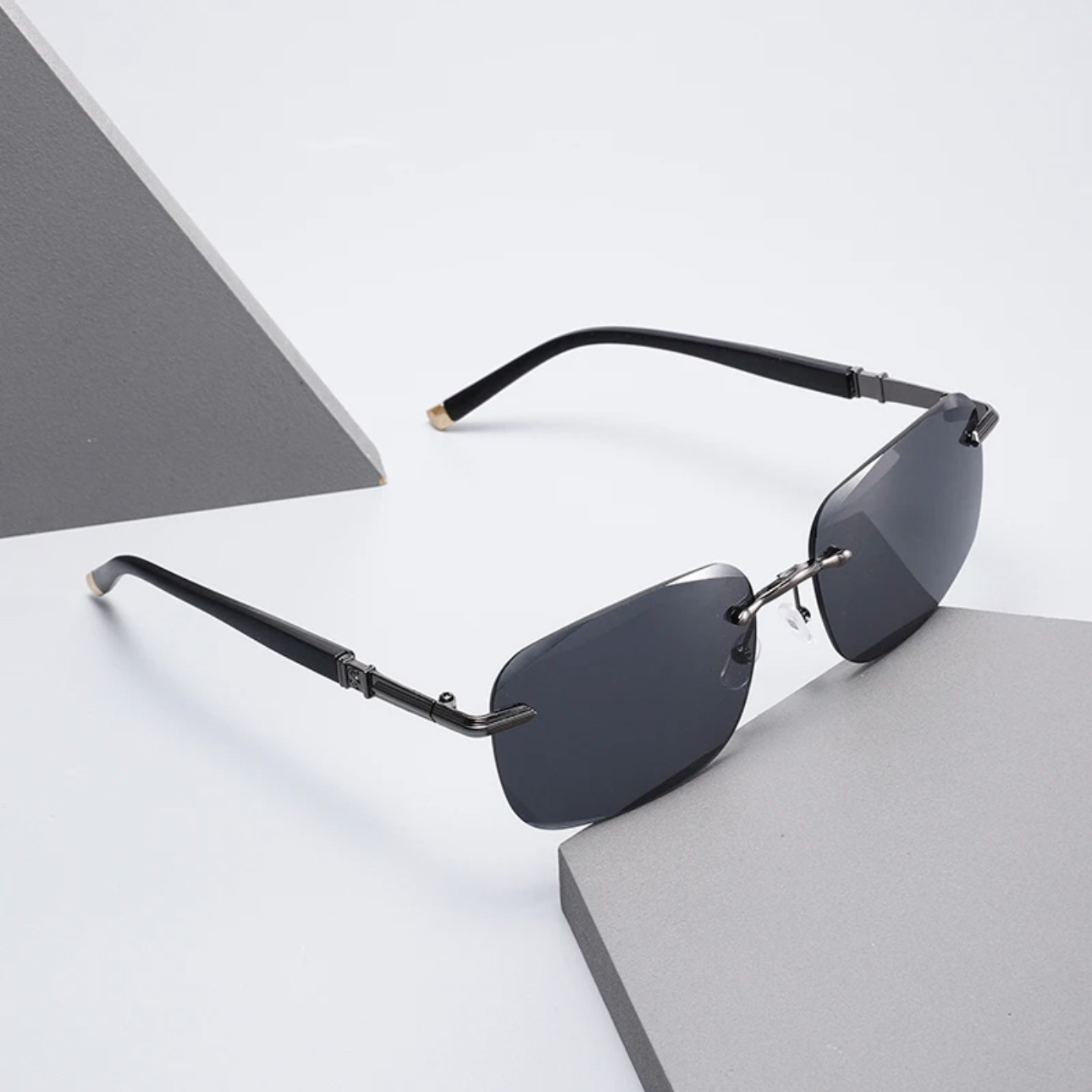 🕶️Pilot high-resolution polarized sunglasses☀️99% high UV protection, completely blocks UVA/UVB ultraviolet rays