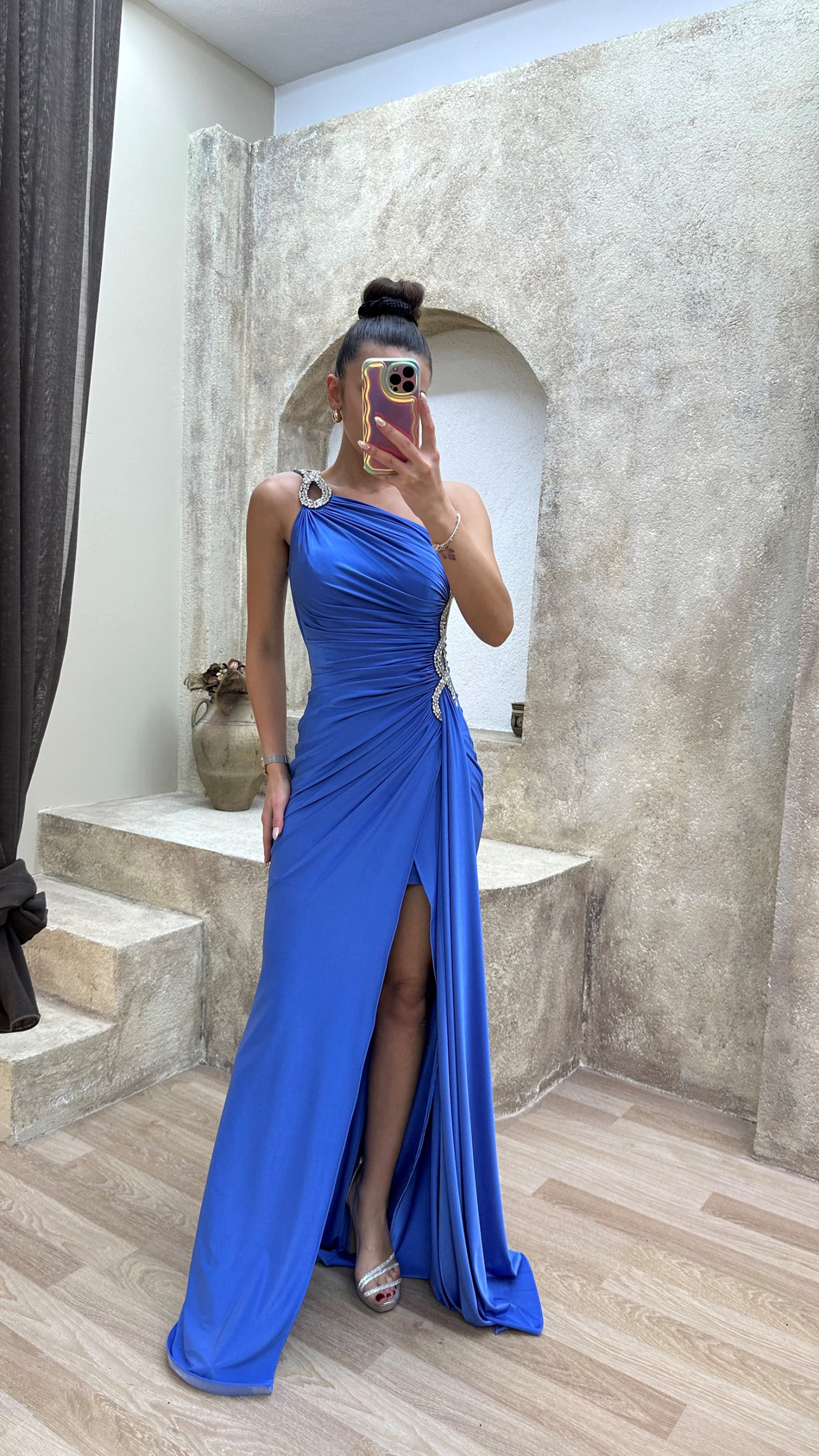 ONE SHOULDER WAIST DETAIL STONE EMBROIDERED DRAPED DESIGN EVENING DRESS