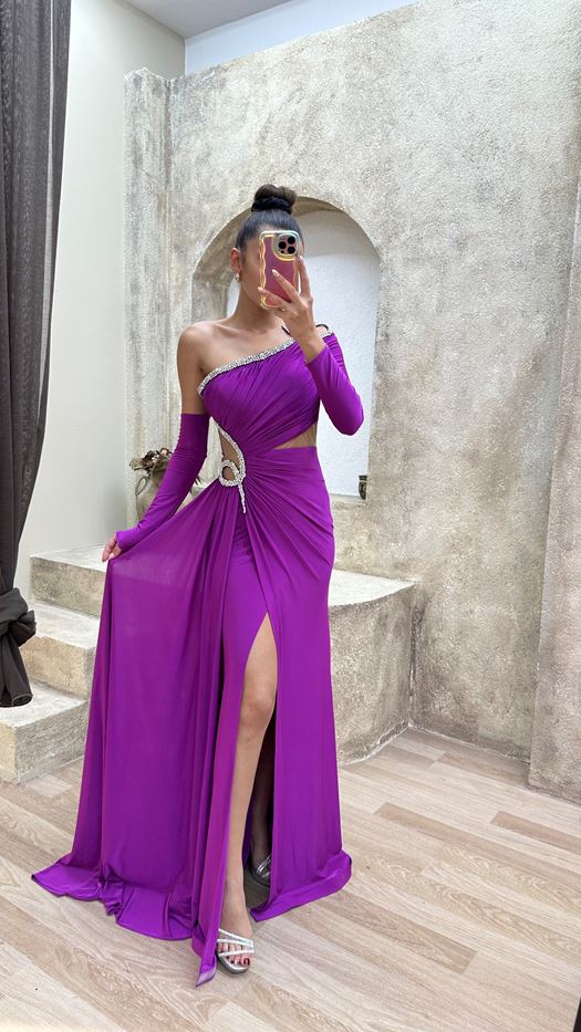 STRAPLESS WAIST DETAIL STONE EMBROIDERED DESIGN SATIN EVENING DRESS