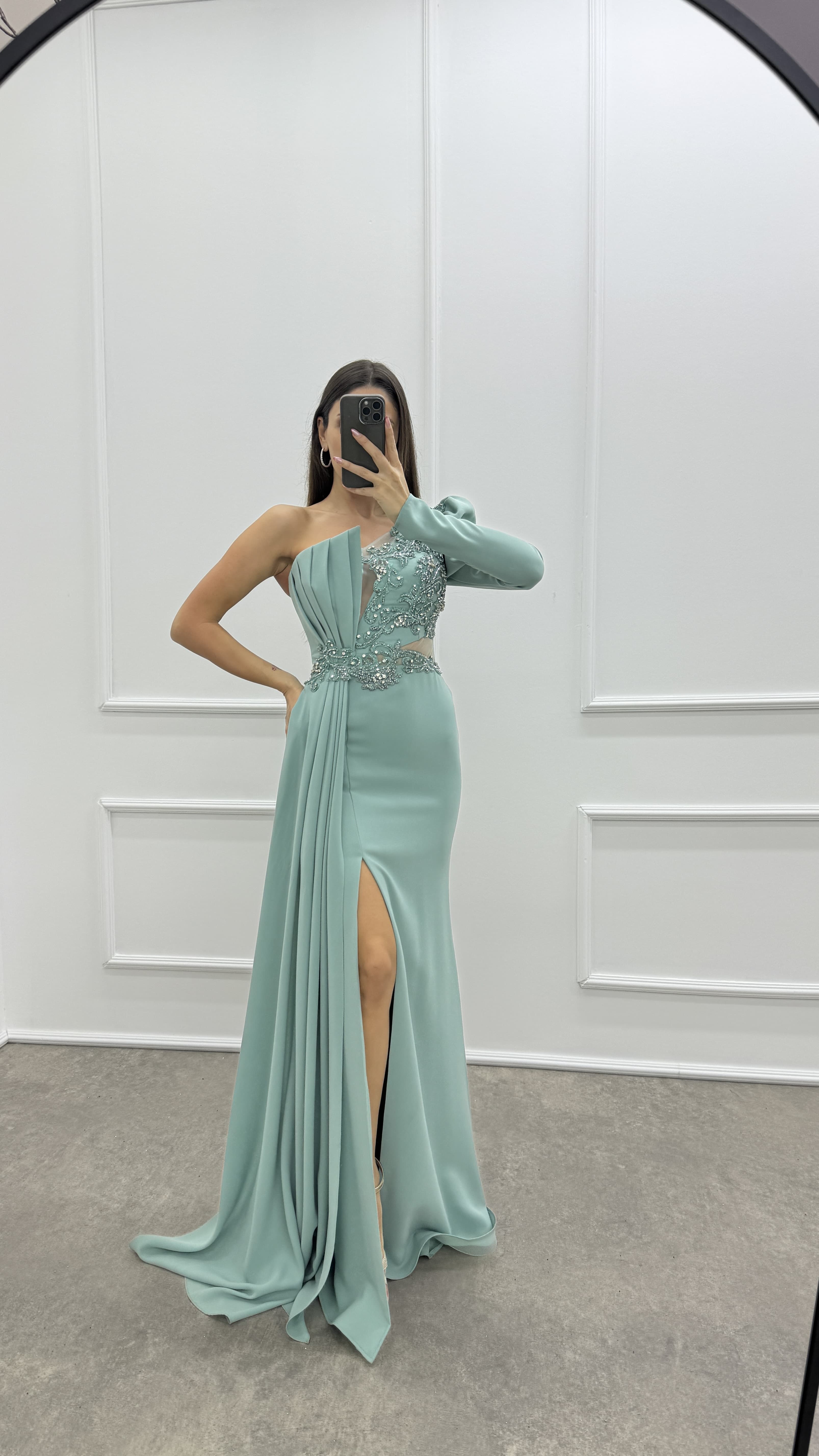 SINGLE SLEEVE PLEATED DETAIL EMBROIDERED DESIGN EVENING DRESS